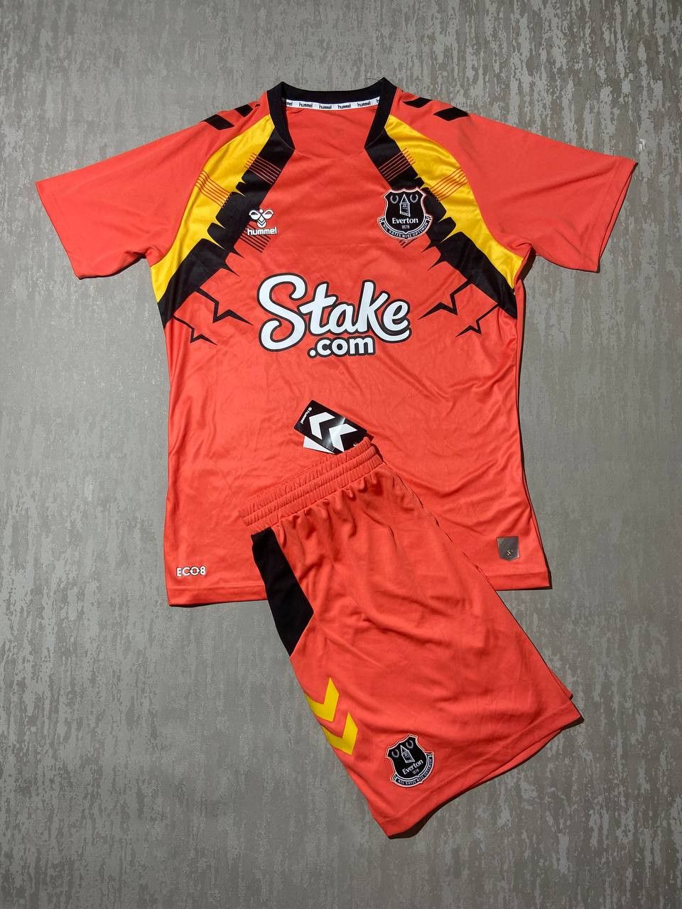 Hummel Everton 22-23 goalkeeper third kit + shorts jersey soccer Size US L / EU 52-54 / 3 - 1 Thumbnail