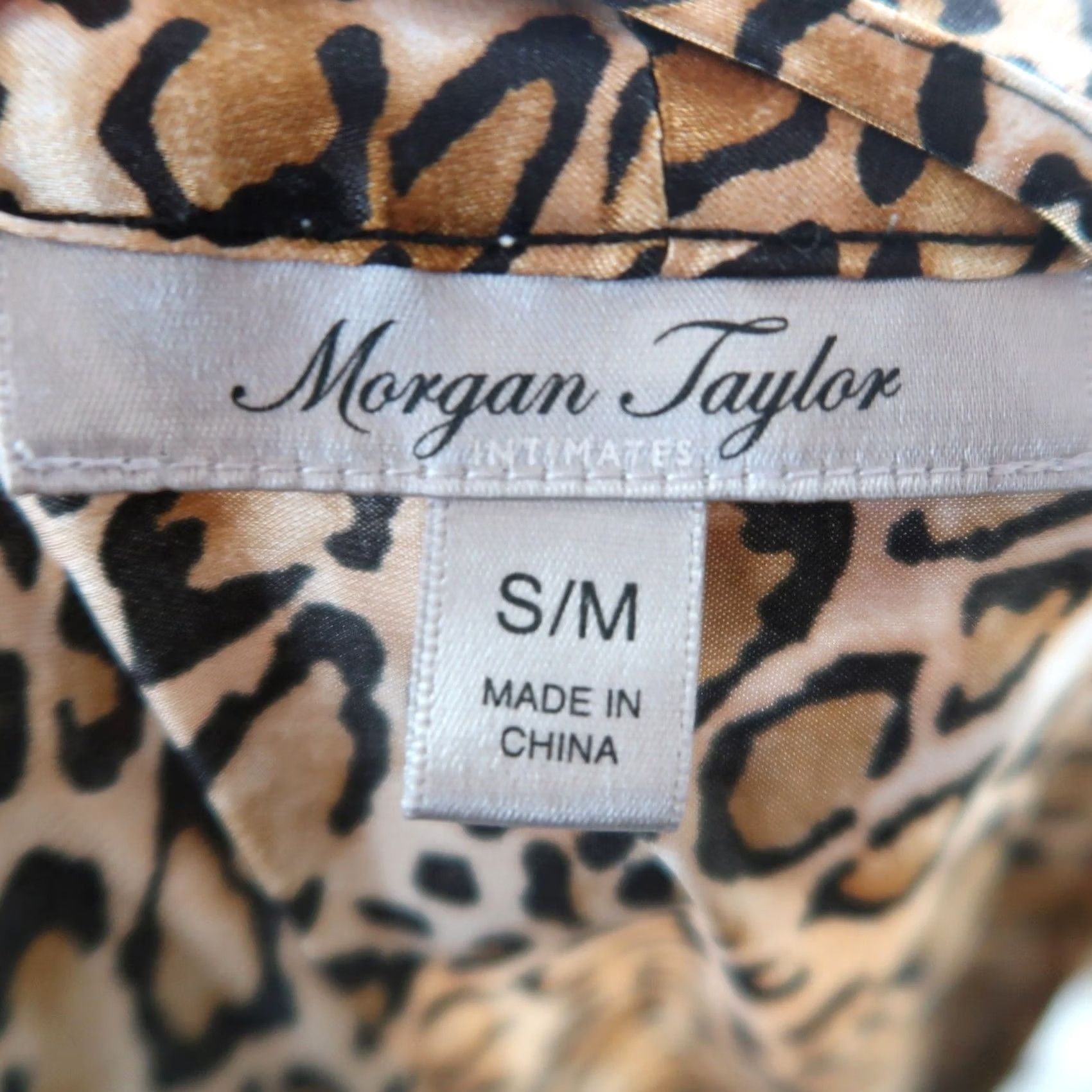 Vintage VINTAGE Morgan Taylor Brown Leopard Print Satin Robe S Womens Long Sleeve Polyester 90s Size ONE SIZE - 5 Thumbnail