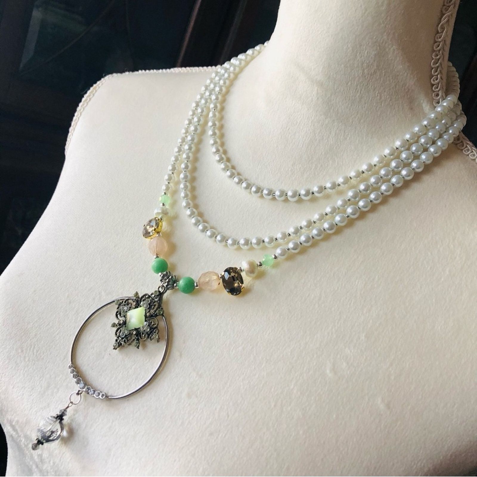 Handmade Handcrafted repurpose moon glow amulet glass Pearl neckla Size ONE SIZE - 3 Thumbnail