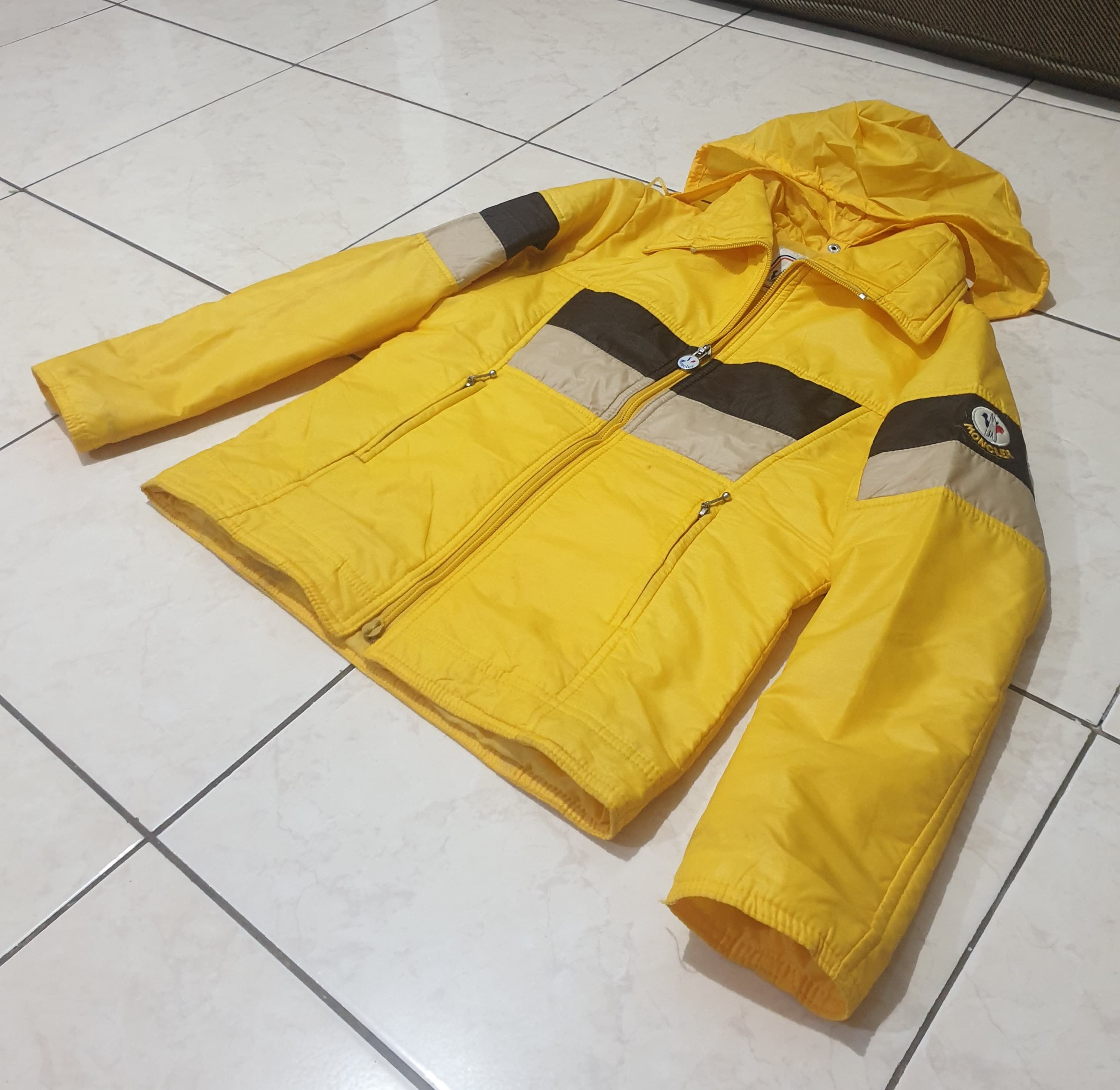 Moncler Vtg Moncler Ski Wear X Grenoble Jacket Size US L / EU 52-54 / 3 - 4 Thumbnail