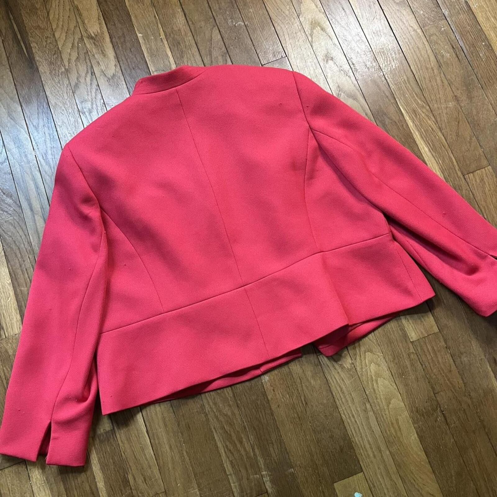 Subtle Le Nguyen Le Suit Cherry Red Blazer Size 3XL / US 20-22 - 3 Thumbnail