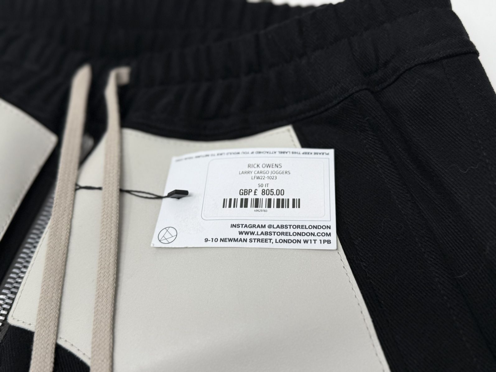 Rick Owens Rick Owens FW22 Larry Cargo Joggers Size US 30 / EU 46 - 2 Thumbnail