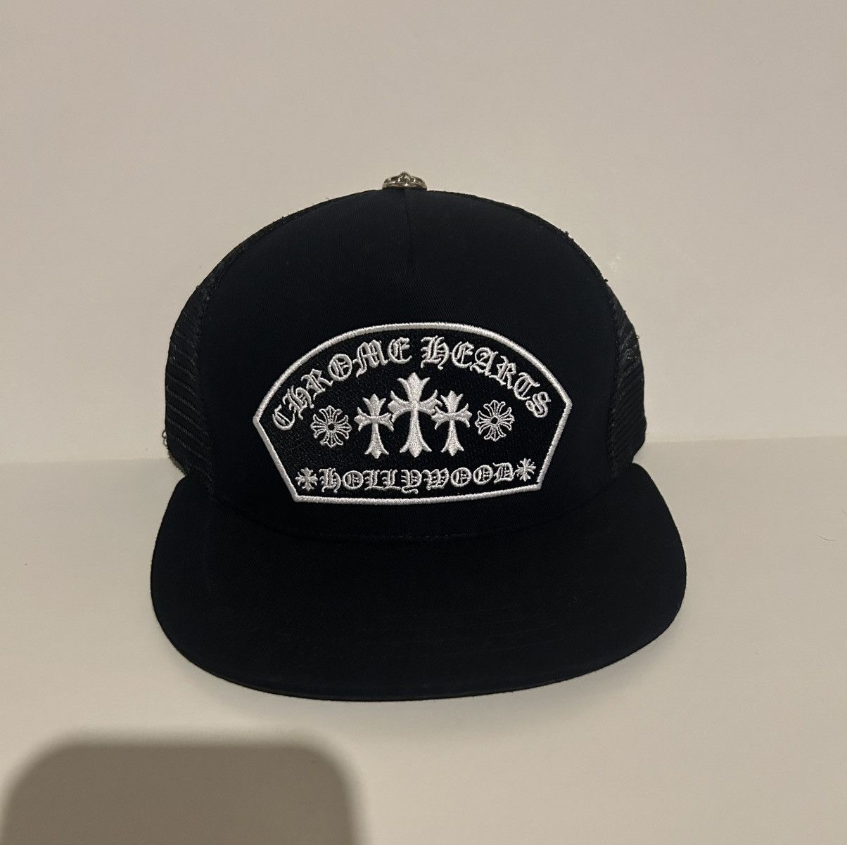 Chrome Hearts Chrome Hearts Arc Cross Patch Trucker Hat Black Size ONE SIZE - 1 Thumbnail