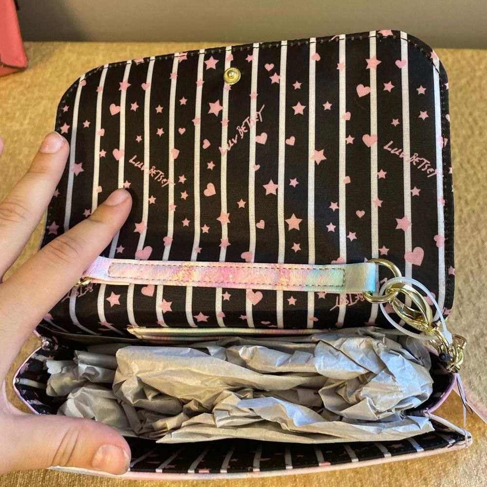 Designer Luv Betsey Multi Pink Foley Crossbody Ear Bud Case Handbags Size ONE SIZE - 5 Thumbnail