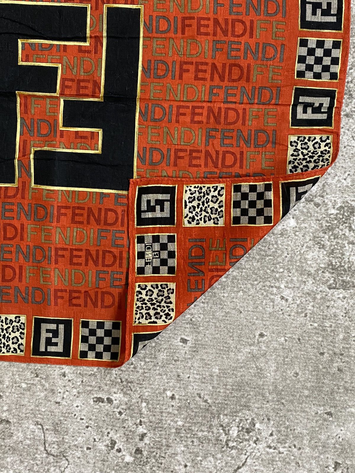 Fendi Fendi Handkerchief / Bandana / Neckerchief Size ONE SIZE - 9 Thumbnail