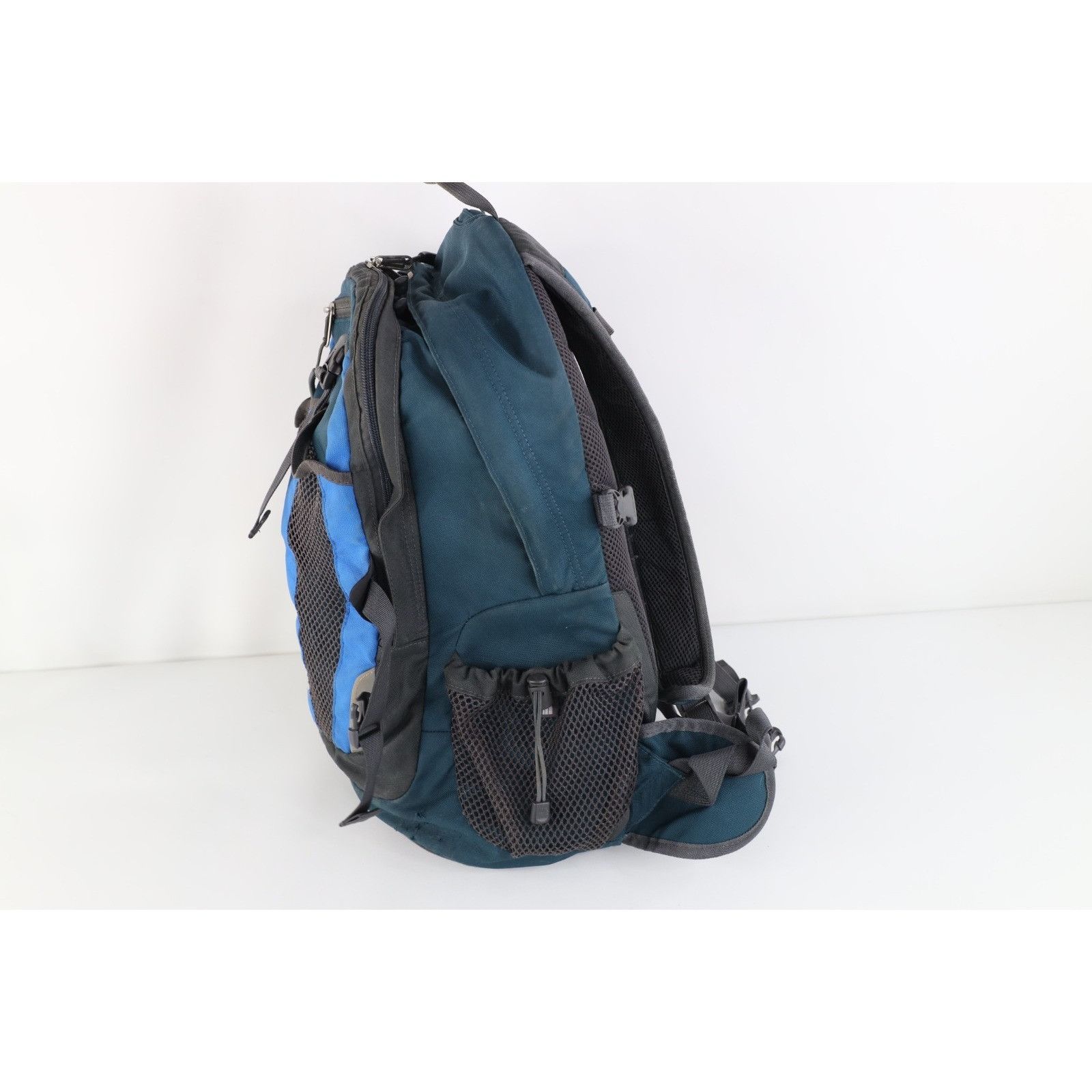 Vintage Vintage The North Face Distressed Angkor Hiking Backpack Size ONE SIZE - 8 Thumbnail