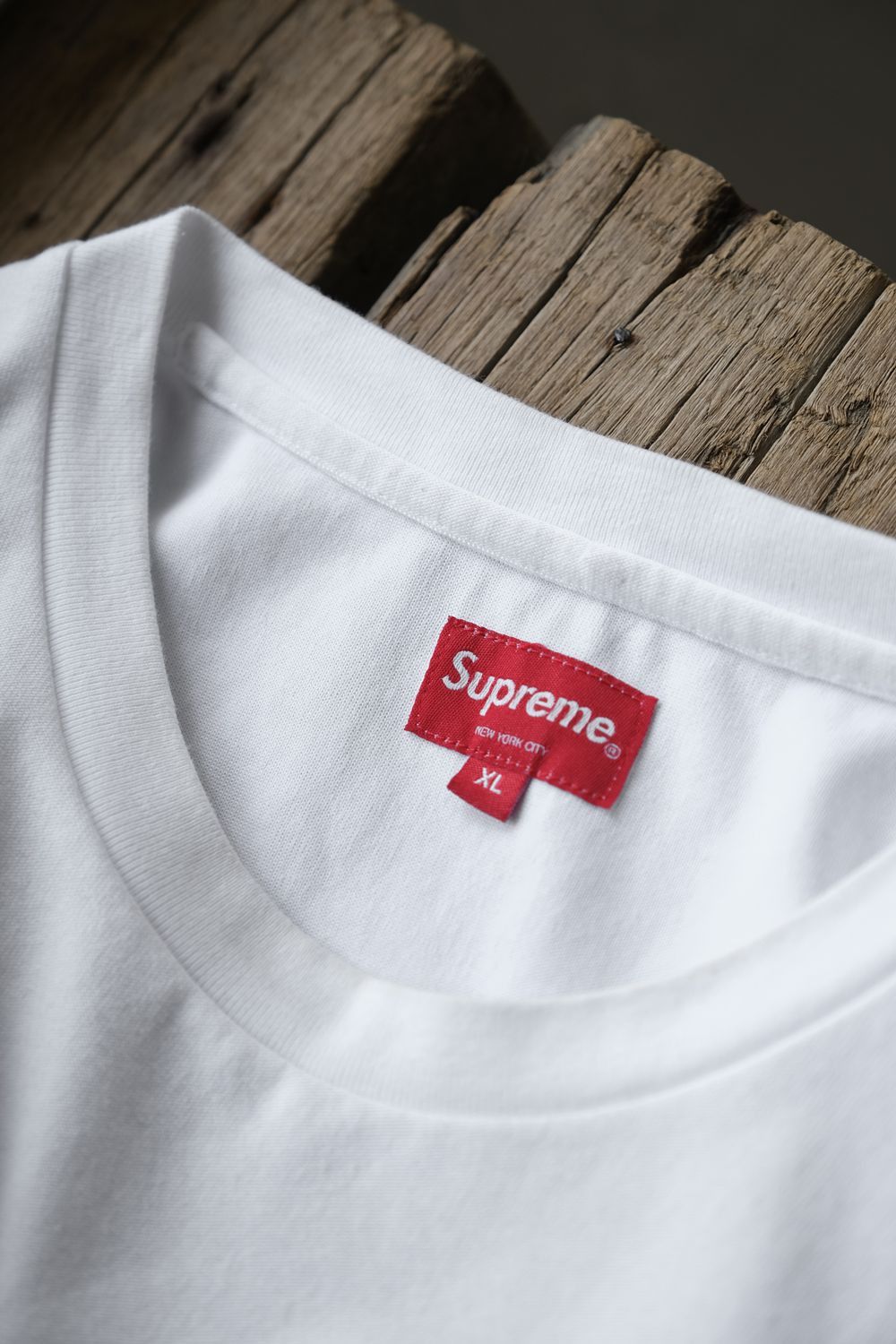Supreme Supreme Chenille Arc Logo S/S Tee Size US XL / EU 56 / 4 - 3 Thumbnail