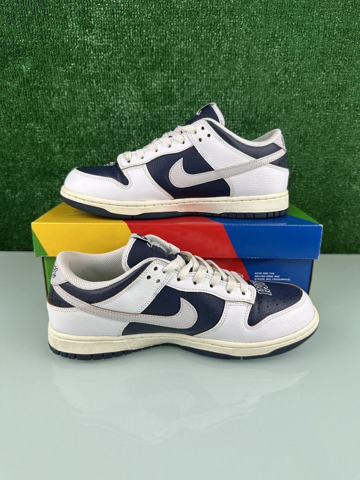 Nike SB Nike HUF x Dunk SB Low New York Size 9.5 Size US 9.5 / EU 42-43 - 3 Thumbnail