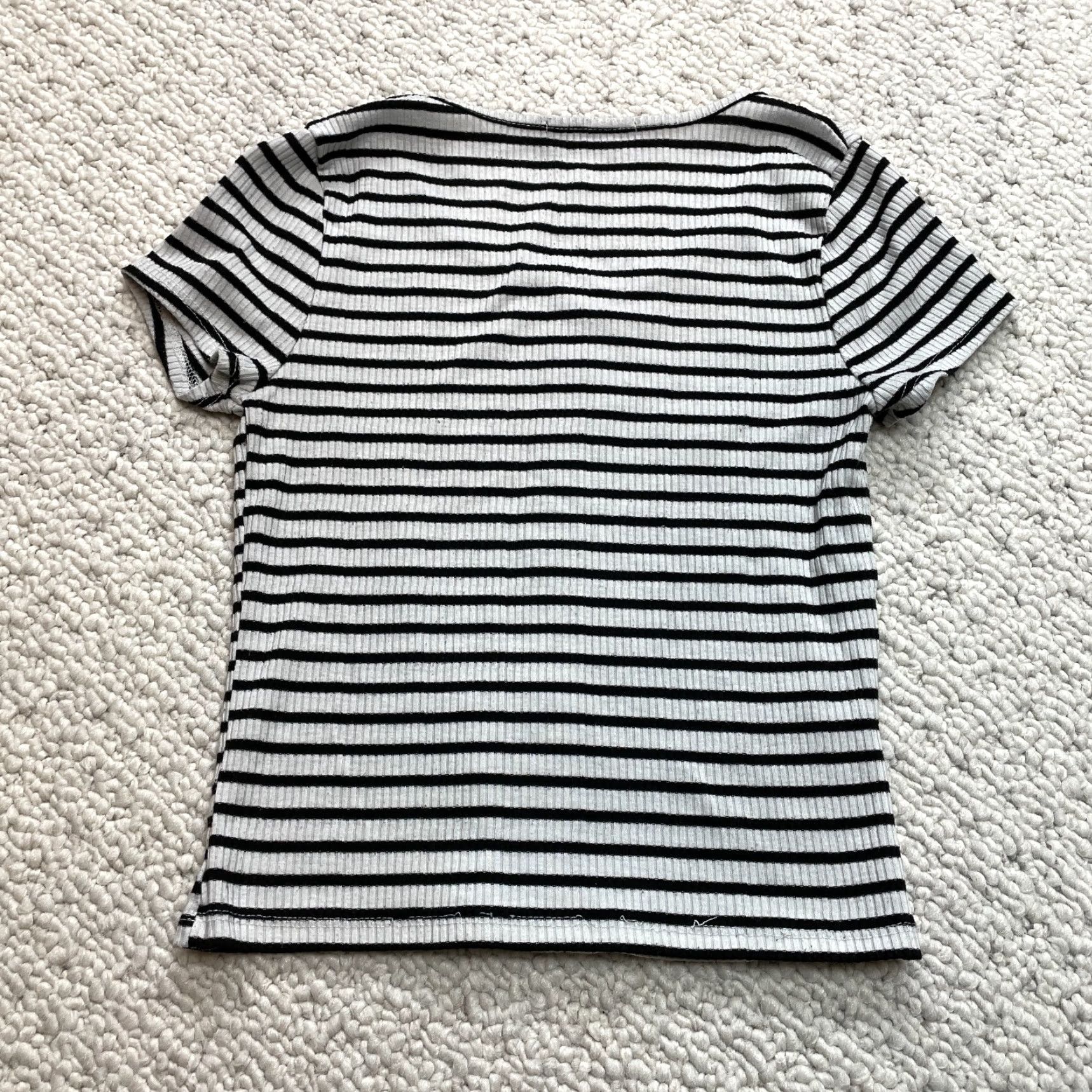 Vintage Urban Episode Shirt Girls M White Black Striped Short Sleeve Ribbed Stretch Floral Jersey Polyester Spandex Casual Size M / US 6-8 / IT 42-44 - 8 Thumbnail
