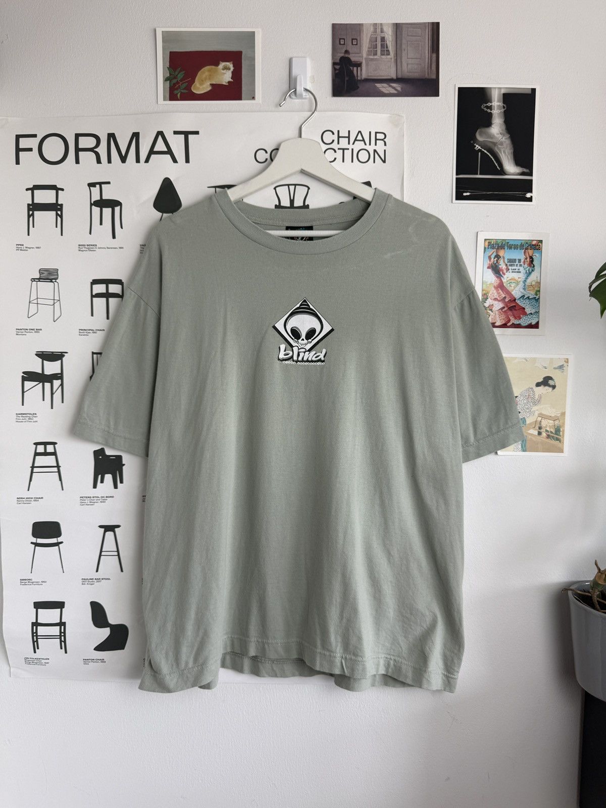 Blind Skateboards Vintage 90s Blind skateboards boxy t-shirt L hookups flip y2k Size US L / EU 52-54 / 3 - 1 Thumbnail