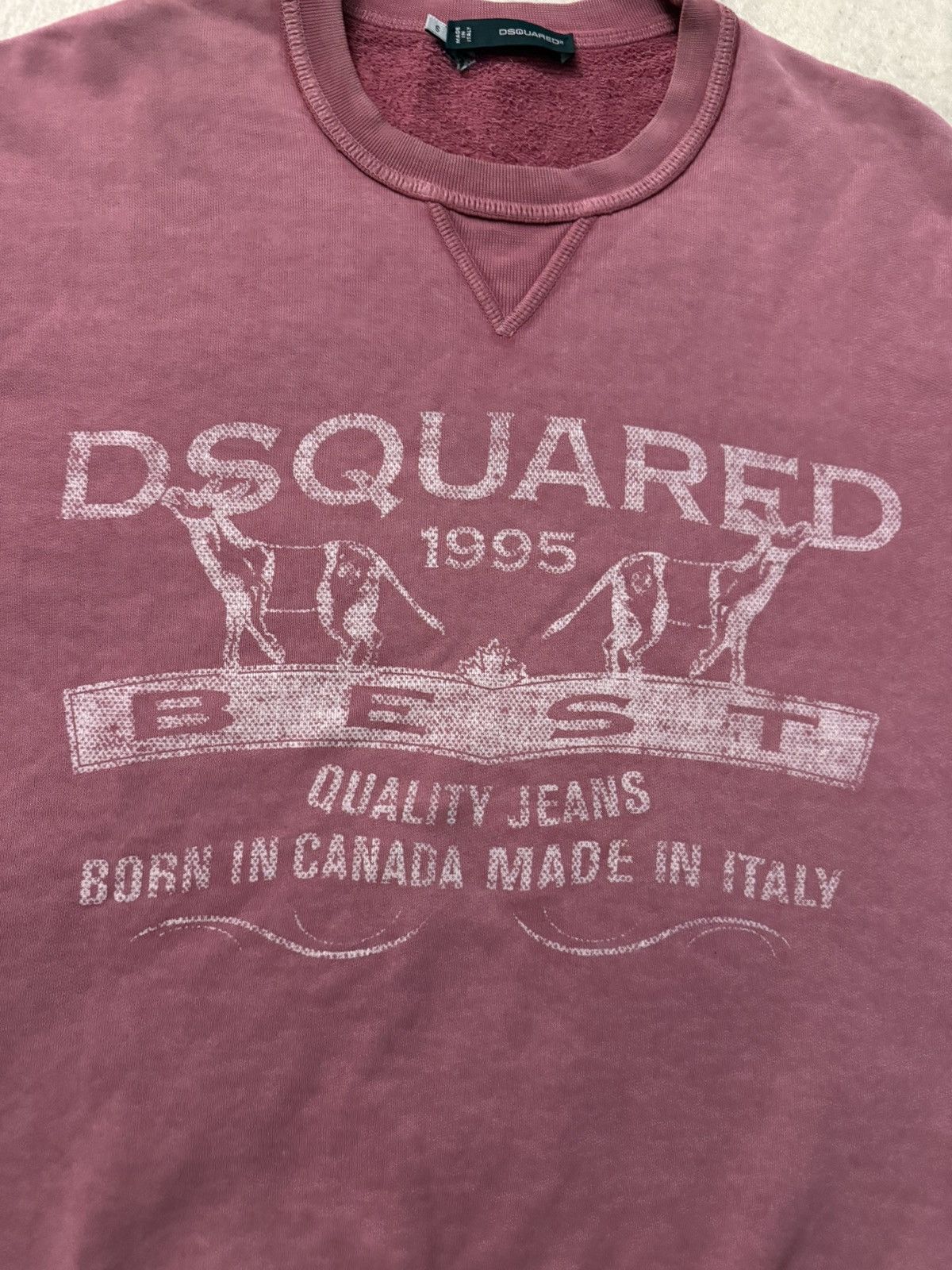 Dsquared2 $500 DSquared2 DSquared Salmon Pink Single V Crewneck Small Size US S / EU 44-46 / 1 - 6 Thumbnail
