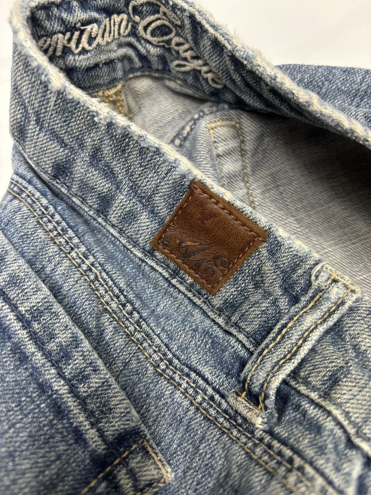 If Six Was Nine REAL FLARE JEANS DISTRESSED DENIM AMERICAN EAGLE JEANS Size 29" - 10 Thumbnail