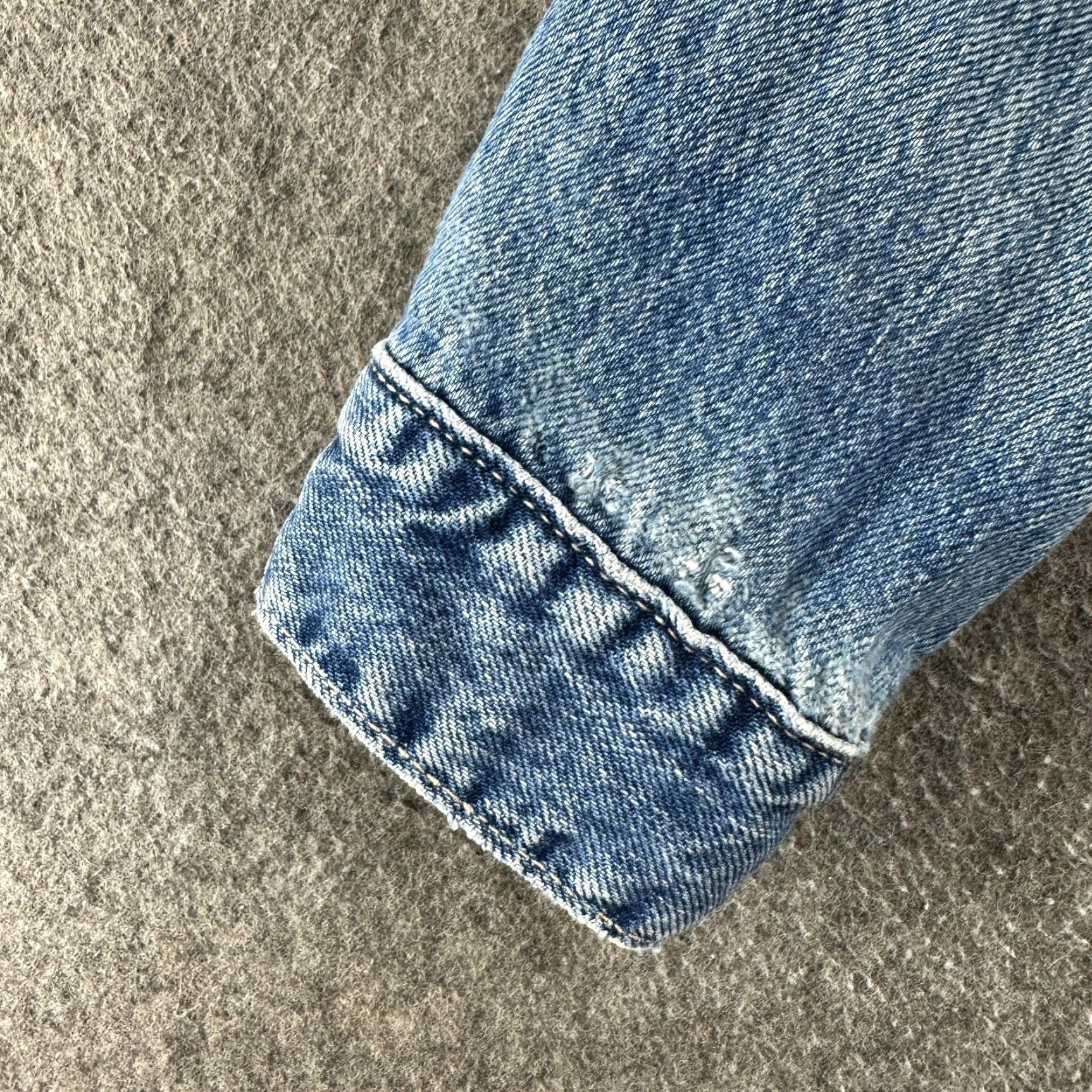 Levi's VINTAGE Levi's Trucker Jacket Mens M Blue Denim Truckers Cotton USA 80s 90s Biker Regular Size US 31 - 5 Thumbnail