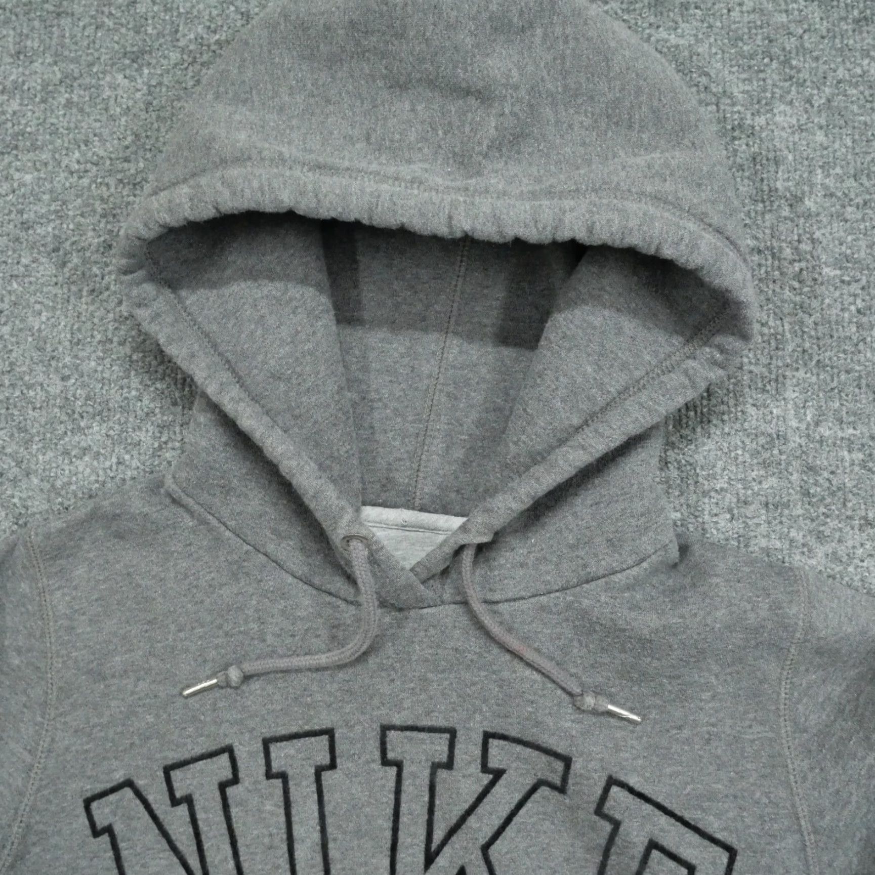 Nike VINTAGE Nike Hoodie Mens S Grey Pullover Swoosh Logo Spell Out Adult Size US S / EU 44-46 / 1 - 4 Thumbnail