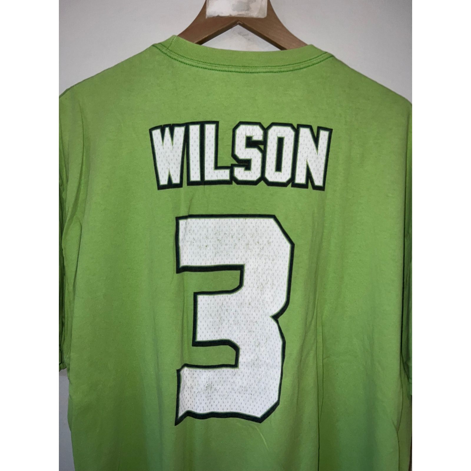 NFL Seattle Seahawks Russell Wilson Shirt #3 Player NFL Tee 2XL Size US XXL / EU 58 / 5 - 7 Thumbnail
