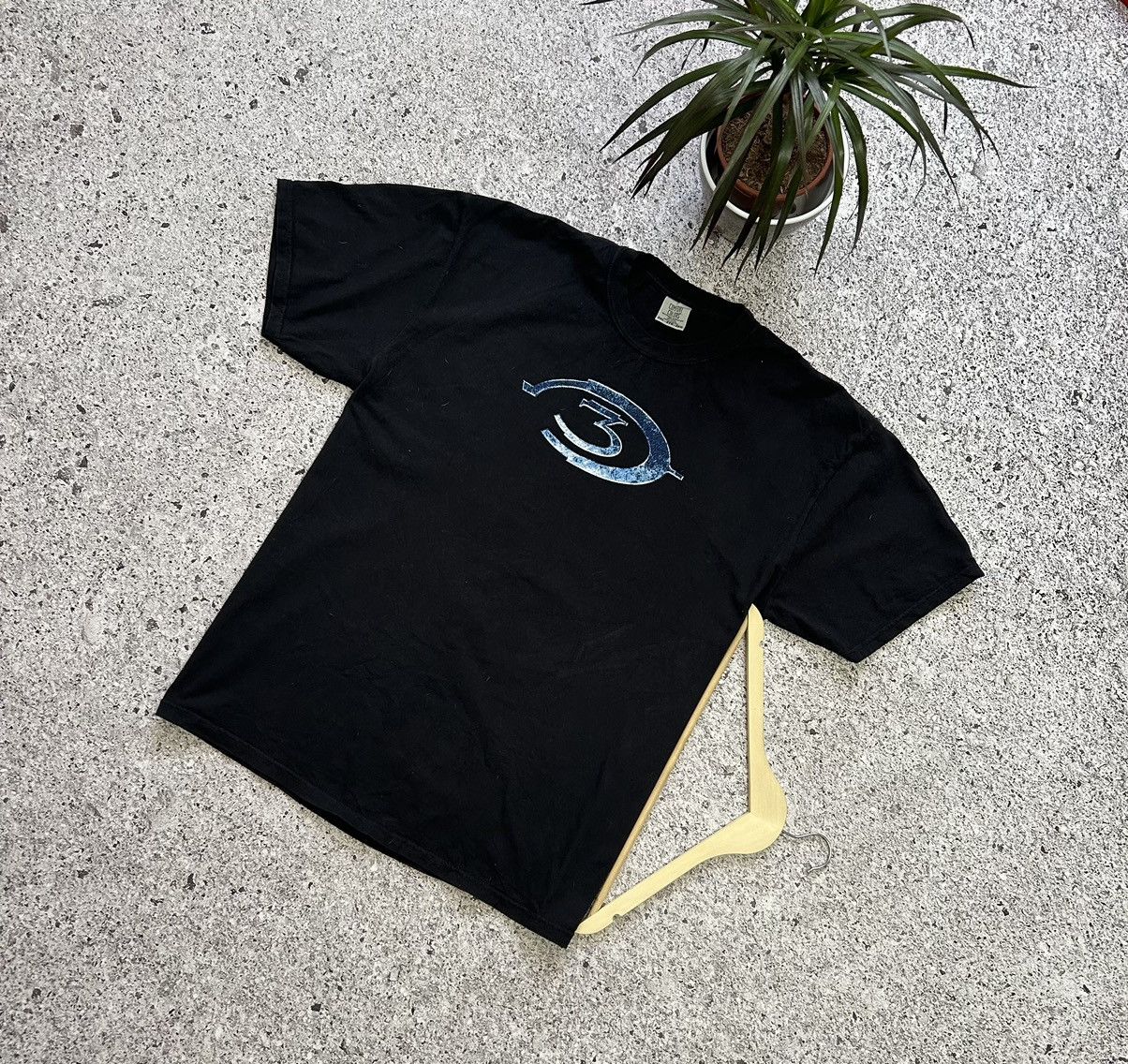 Microsoft Vintage 2000’s Videogame Halo 3 Finish The Fight T-Shirt Size US XXL / EU 58 / 5 - 1 Thumbnail