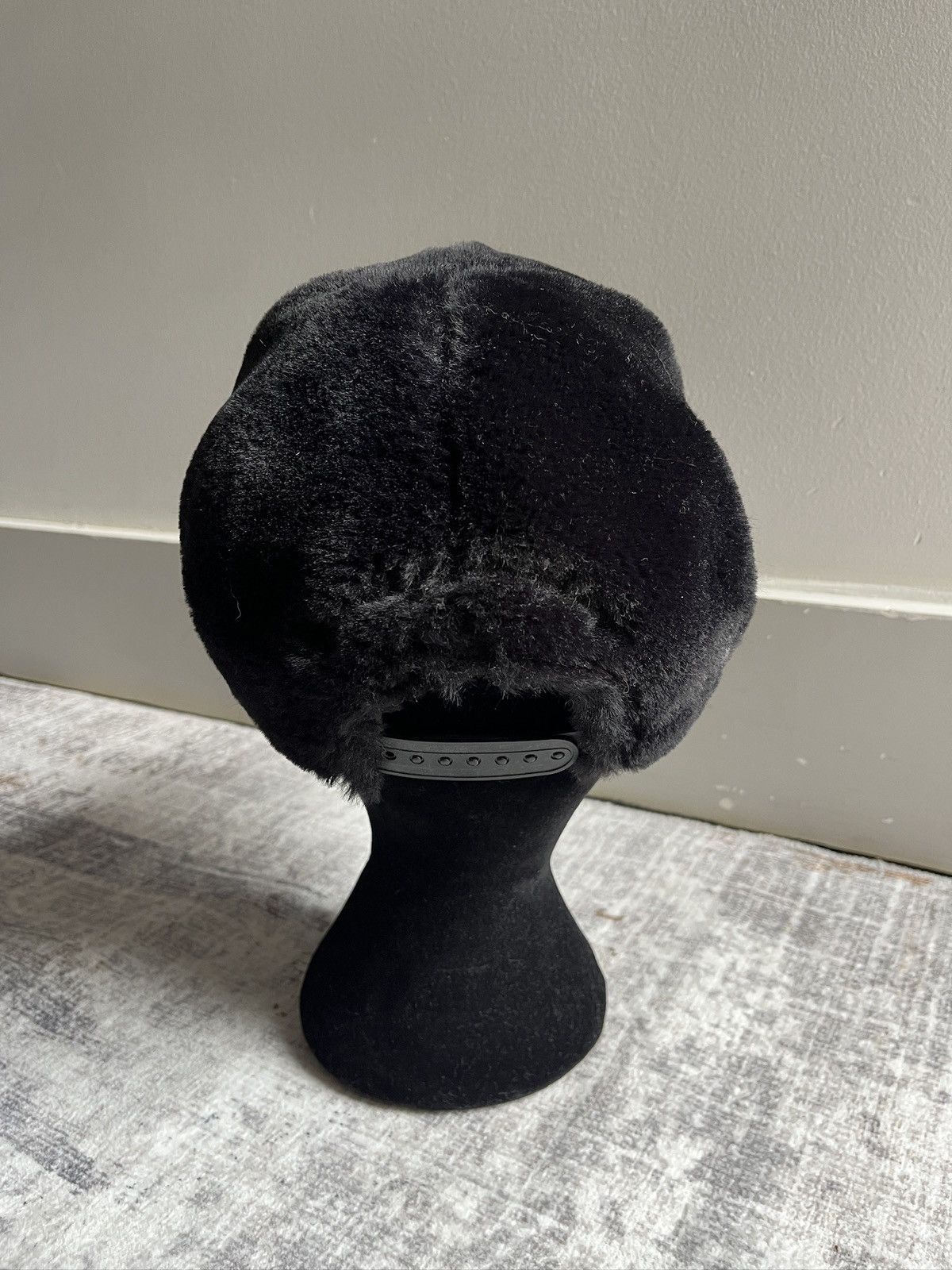 New Era New Era Faux Fur Hat (unisex) Size ONE SIZE - 6 Thumbnail