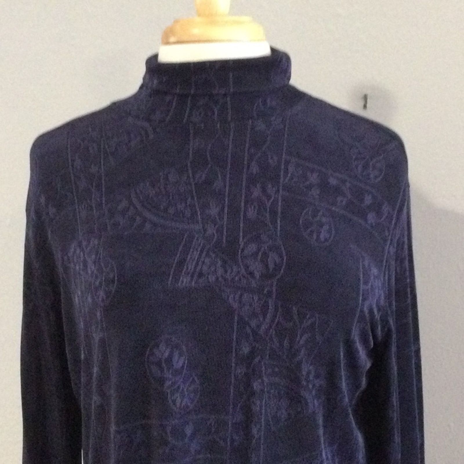 Chicos Chico's Travelers Navy Floral Long Sleeve Pullover 3/XL/16 Size XL / US 12-14 / IT 48-50 - 2 Thumbnail