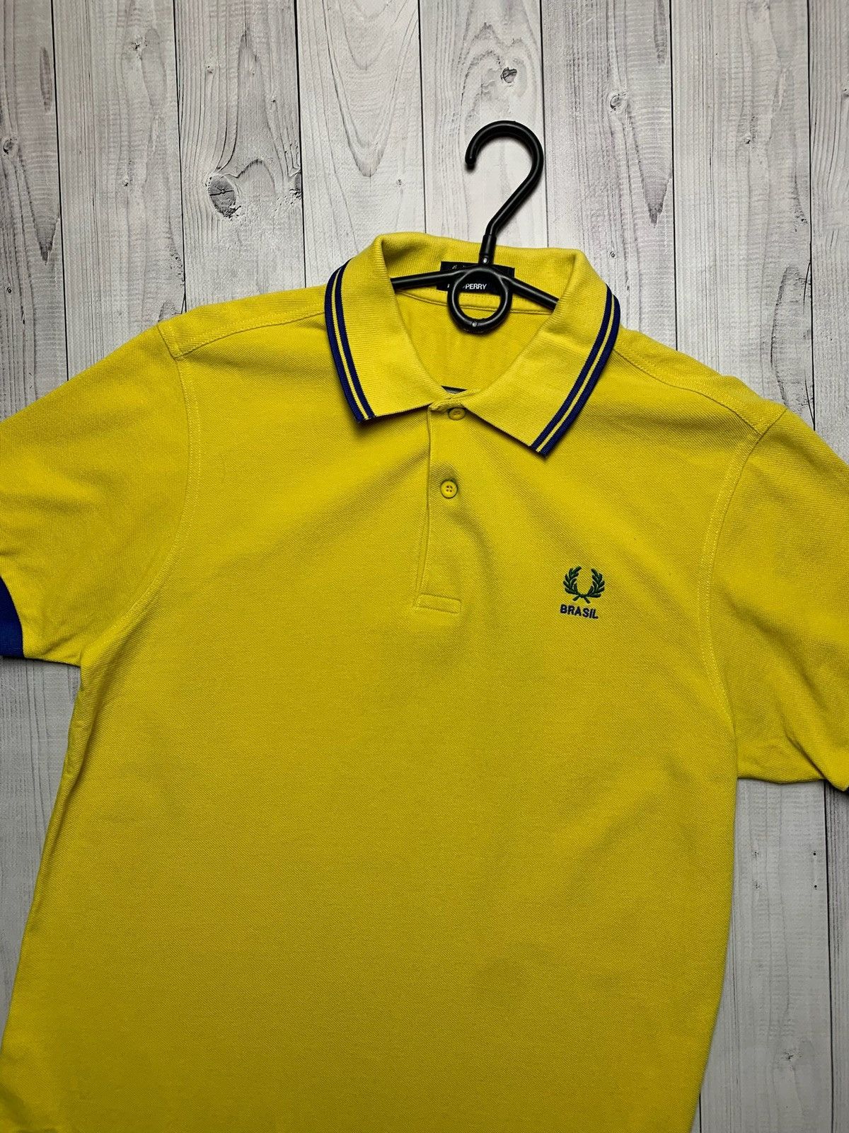 Fred Perry Vintage Fred Perry x Brazil polo rare yellow Brasil logo Size US M / EU 48-50 / 2 - 2 Thumbnail