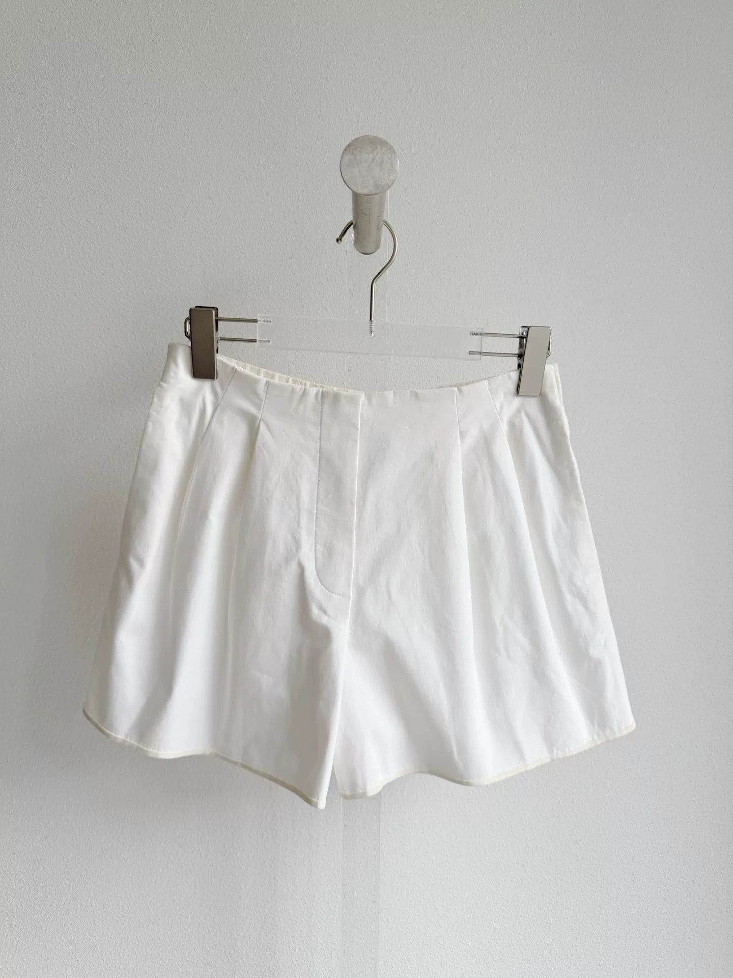 3.1 Phillip Lim 3.1 Phillip Lim White Shorts Size 28" / US 6 / IT 42 - 1 Thumbnail
