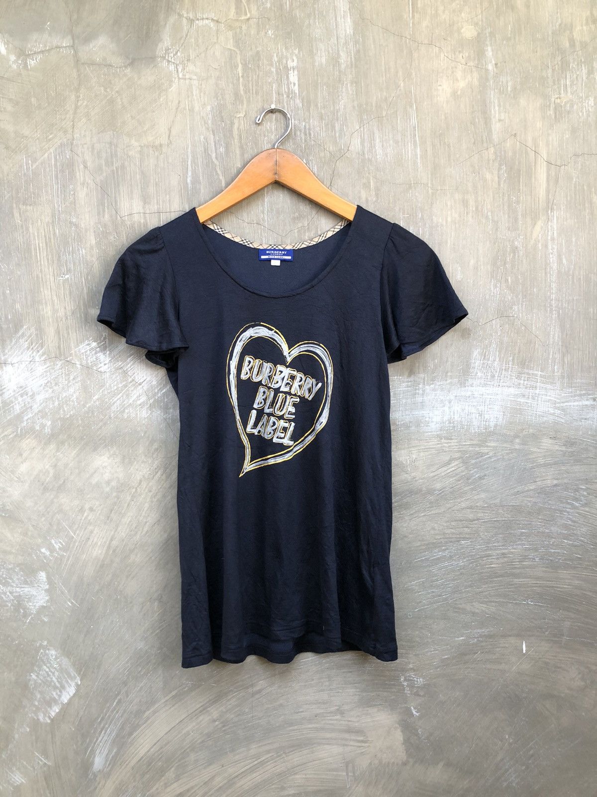 Burberry Burberry London Short Sleeve T-shirts Size M / US 6-8 / IT 42-44 - 1 Thumbnail