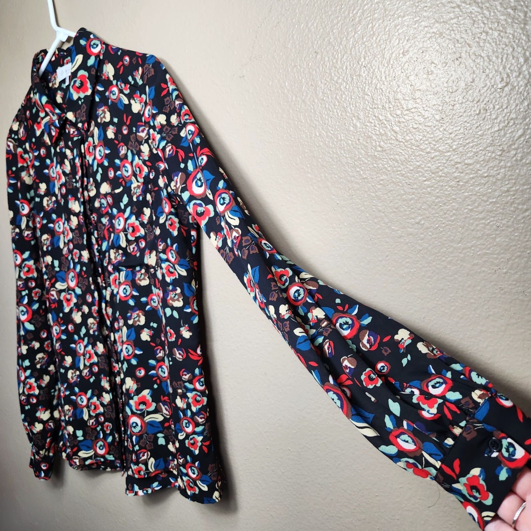Vintage WAYF Womens Black Floral Collared Buttonfront Blouse-Size M Size M / US 6-8 / IT 42-44 - 2 Thumbnail