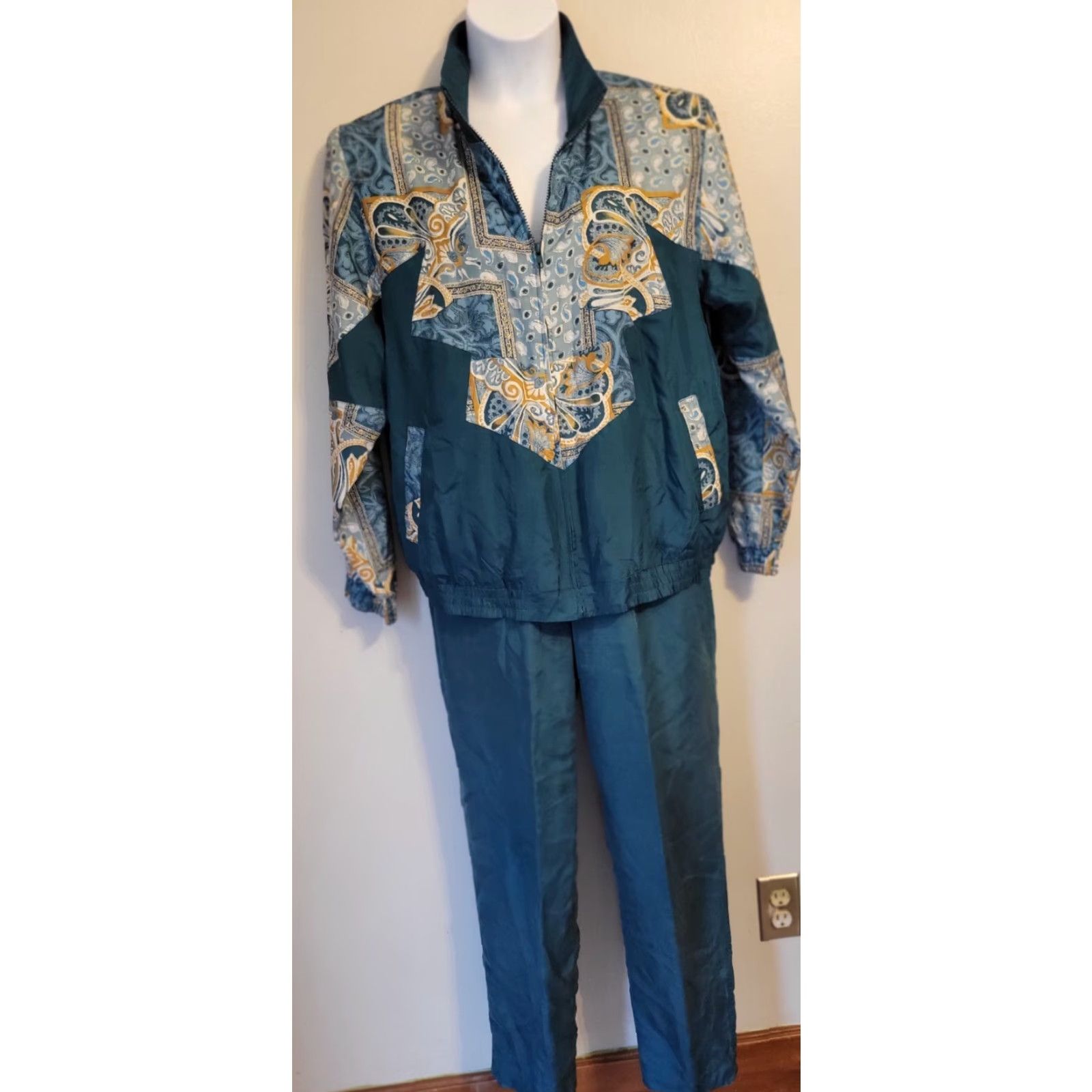 Vintage VINTAGE Hunt Club Track Suit Teal Gold 80s M Womens Silk Jacket Pants USSR? Size 32" / US 10 / IT 46 - 2 Thumbnail