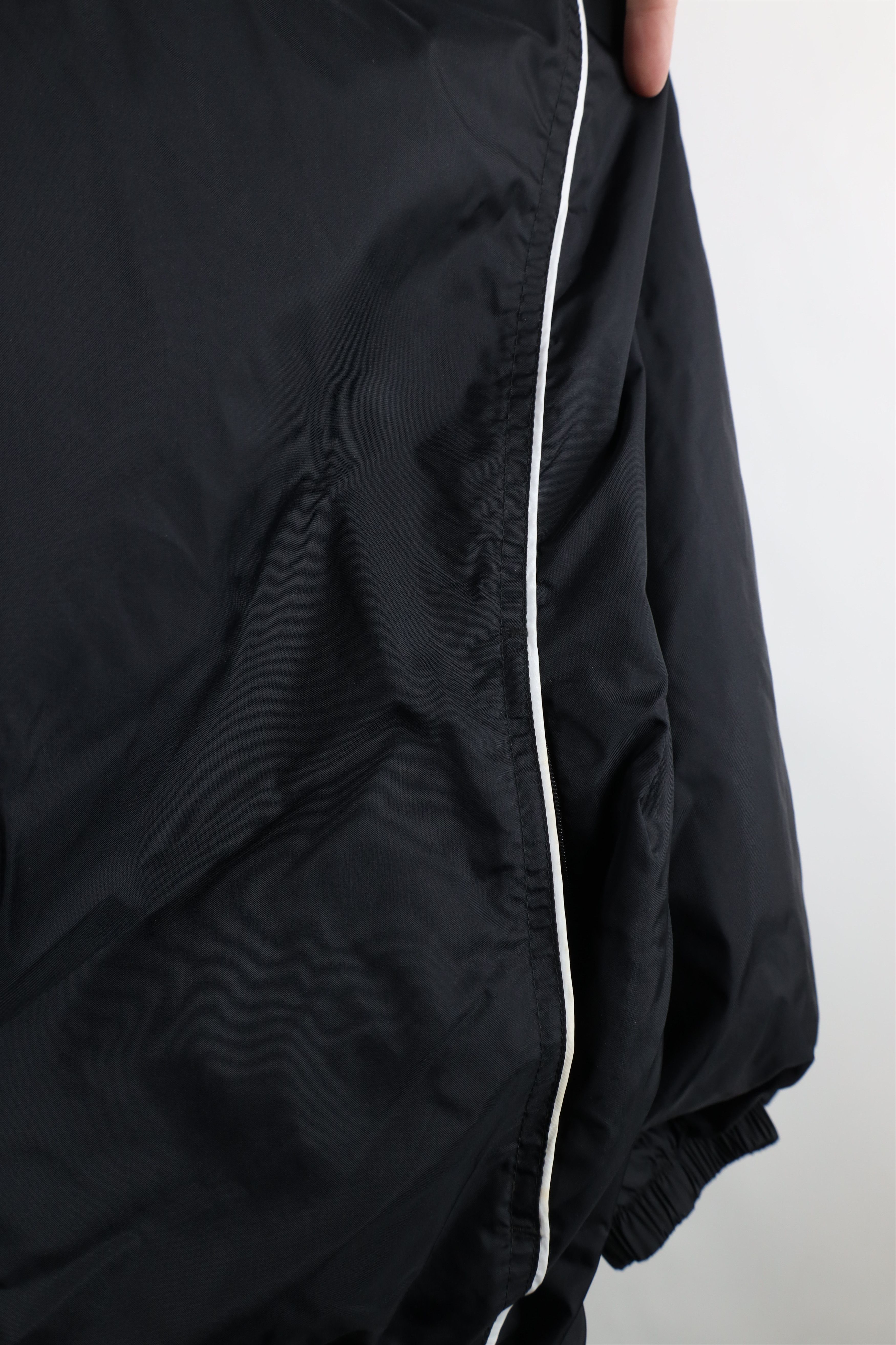 Nike Vintage Nike Mini Swoosh Mars Candy M&Ms Windbreaker Jacket Size US XXL / EU 58 / 5 - 8 Thumbnail