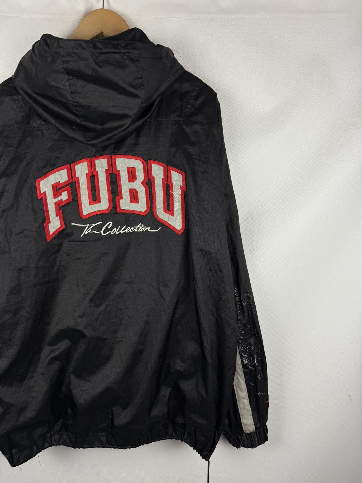 Fubu Fubu Sports Vintage Rap Big Logo Hooded Windbreaker Jacket Size US XXL / EU 58 / 5 - 13 Thumbnail