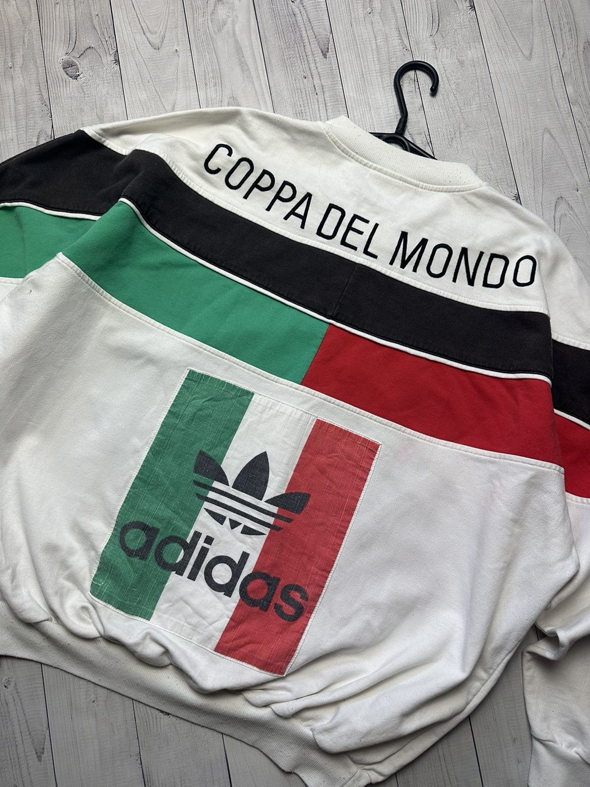 Adidas × Vintage Vintage adidas Italia soccer sweatshirt Olympic Games World Size US L / EU 52-54 / 3 - 8 Thumbnail