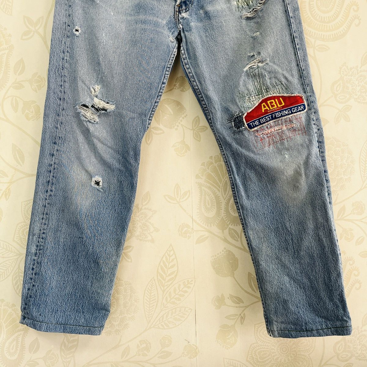 Levi's Vintage Clothing Distressed Levis 501 Vintage Denim Jeans Size US 30 / EU 46 - 8 Thumbnail