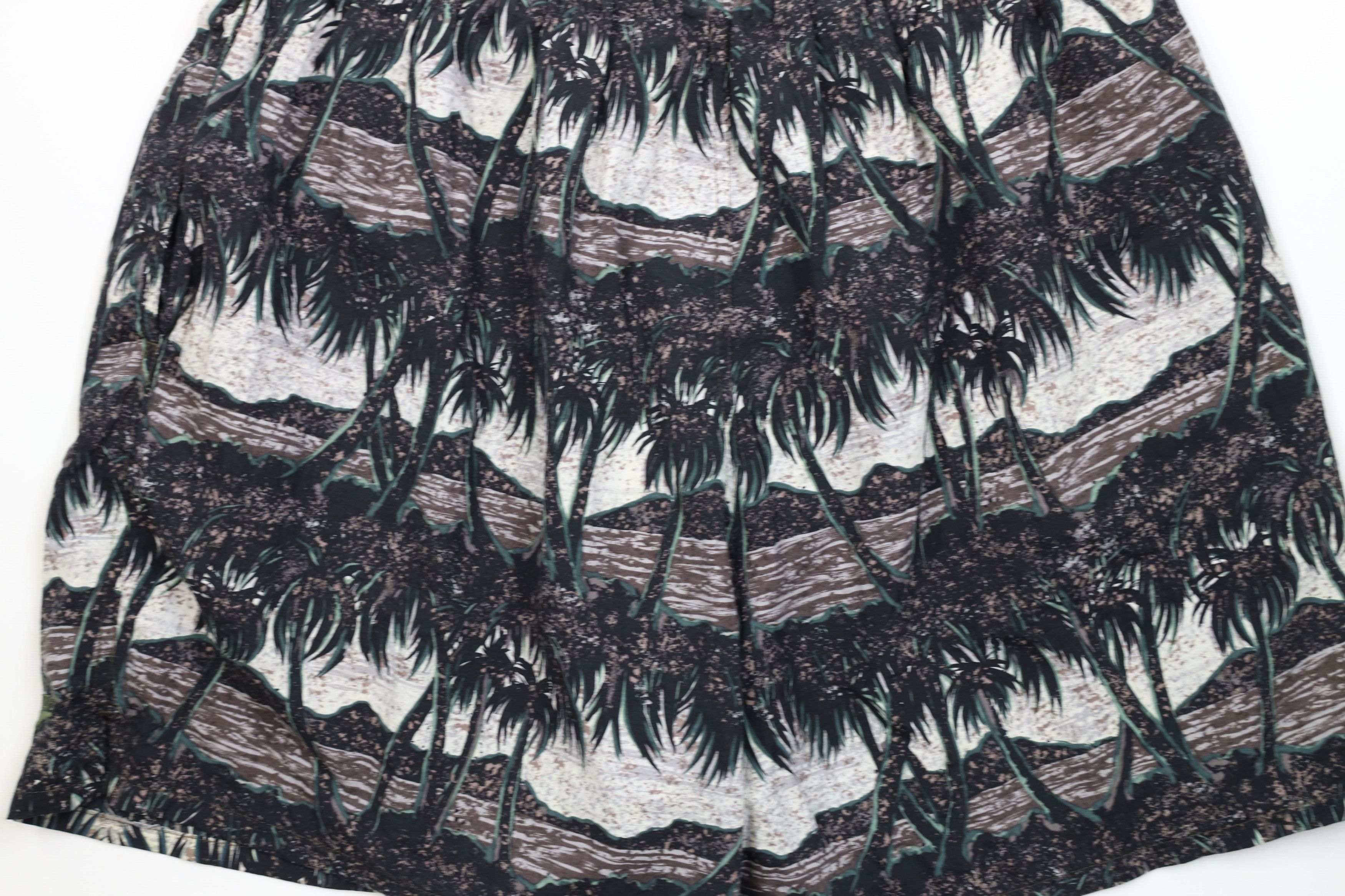 Speedo Vintage 90s Speedo Palm Tree Lined Swim Trunks Shorts Nylon Size US 36 / EU 52 - 13 Thumbnail