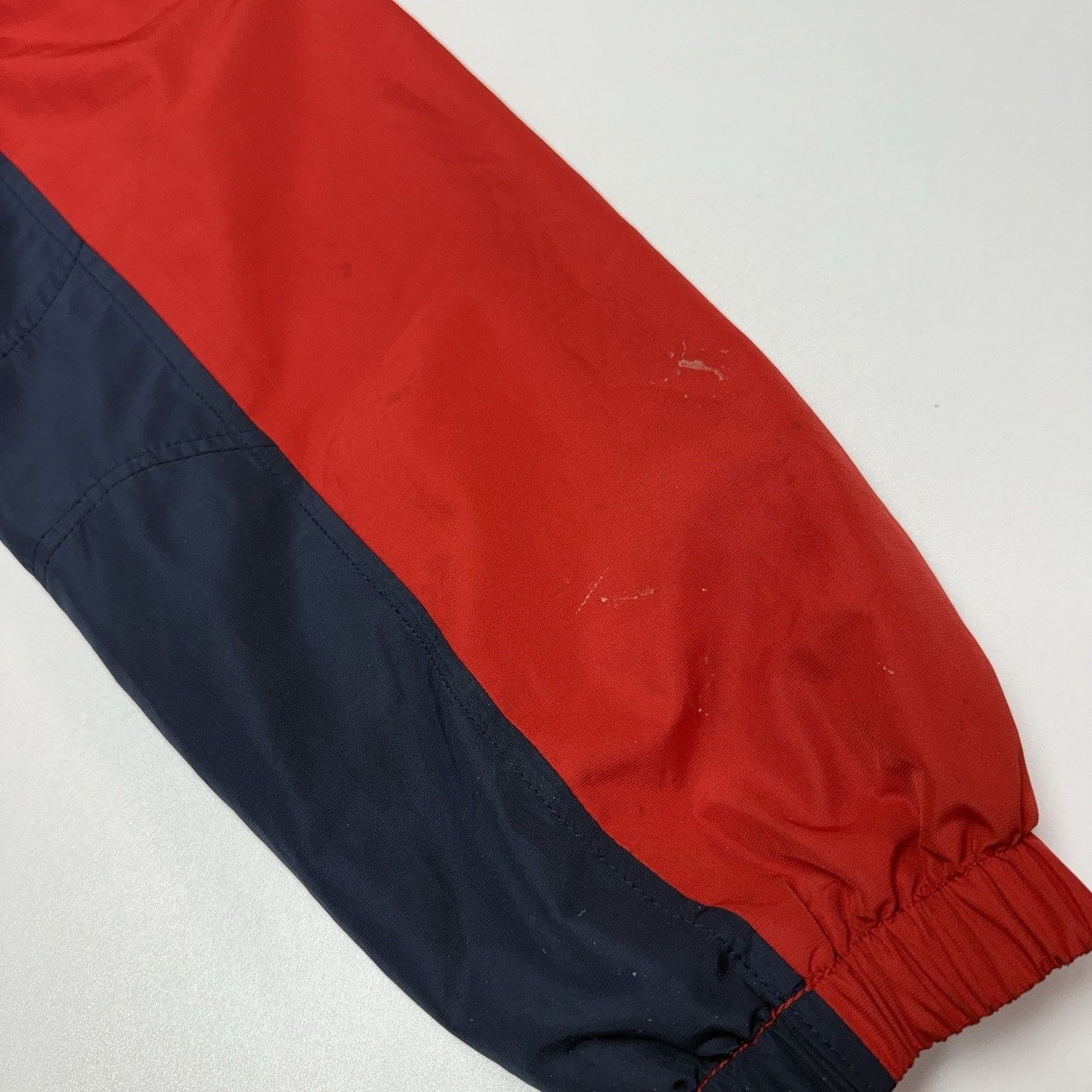 Tommy Hilfiger Vintage Hilfiger Athletic Windbreaker Jacket Mens L Red Size US L / EU 52-54 / 3 - 11 Thumbnail