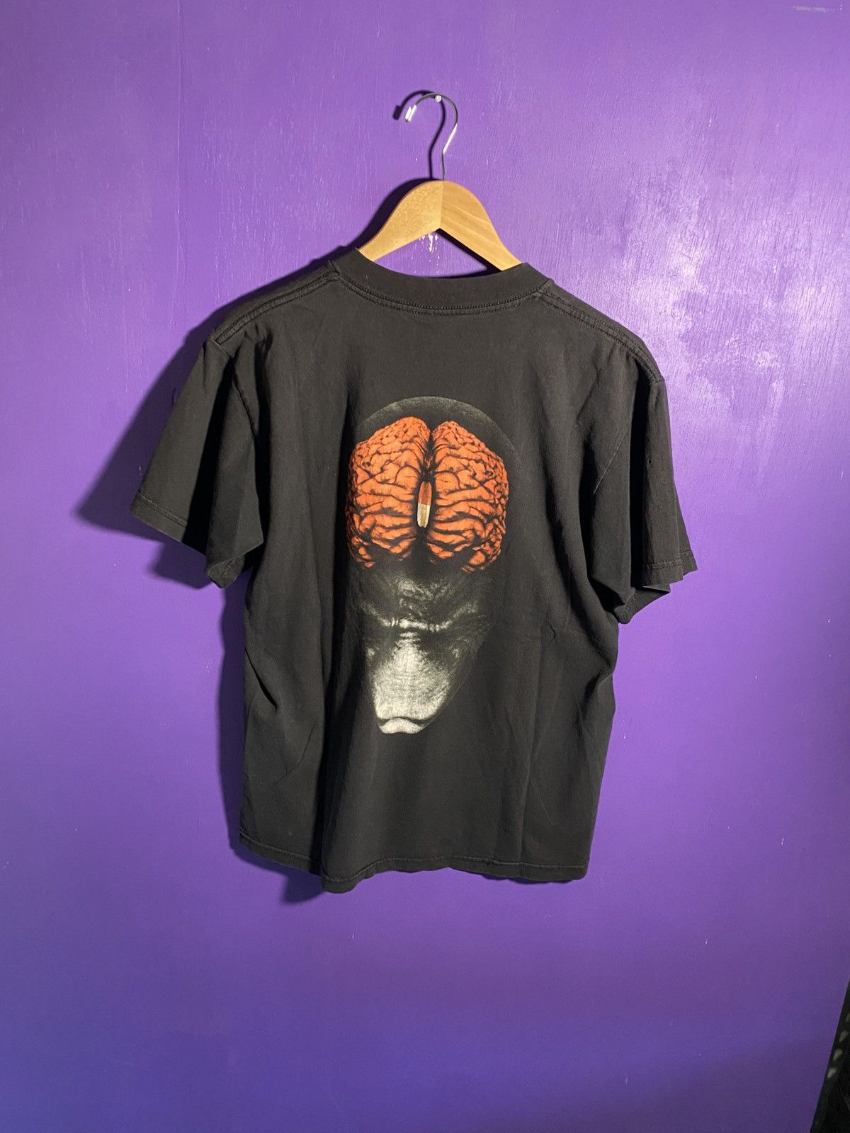 Band Tees Vintage 1999 TOOL pill in the brain t-shirt Size US L / EU 52-54 / 3 - 2 Thumbnail