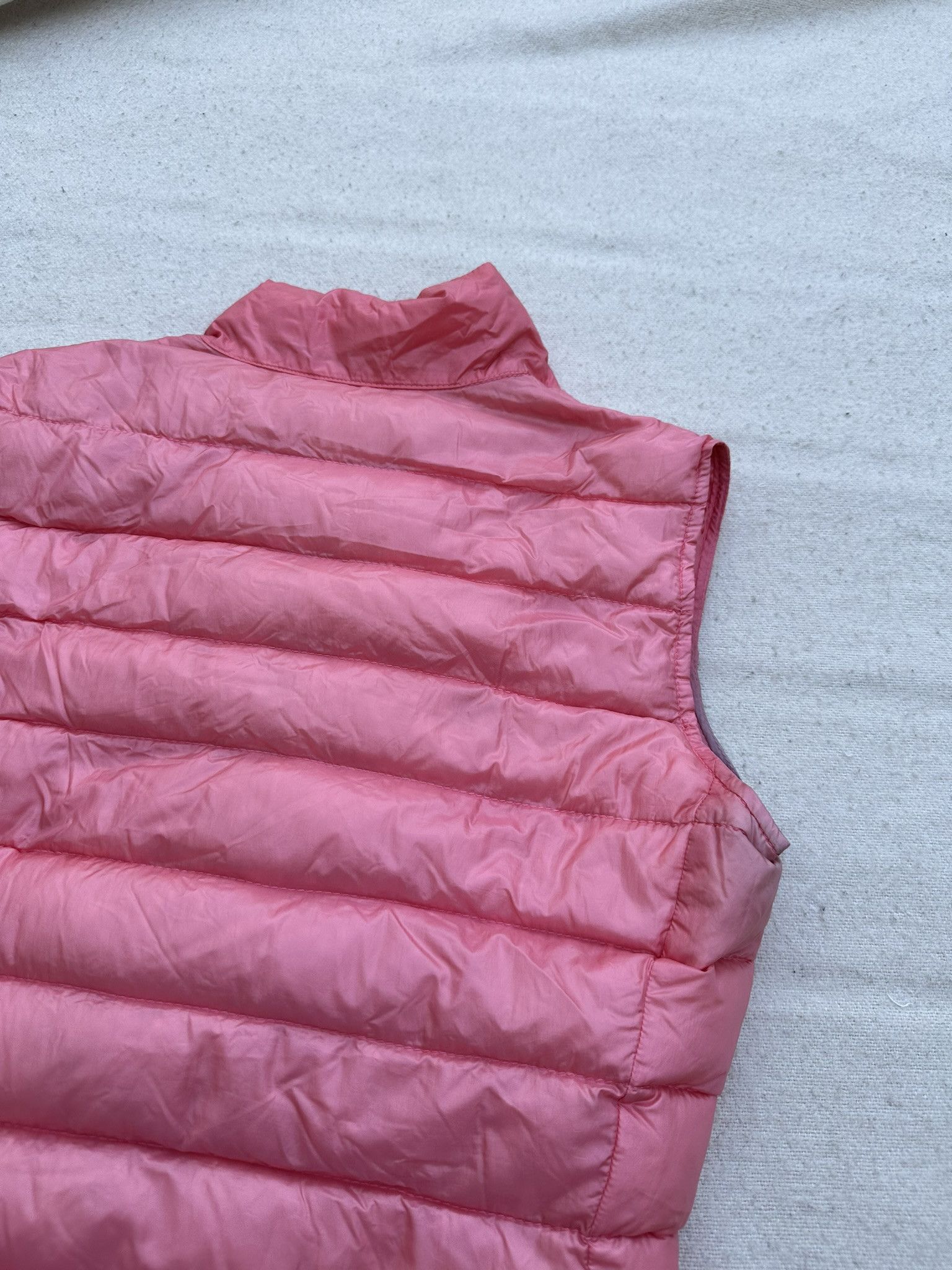 Moncler Moncler Vest Jacket Coral Pink Patch Logo Buttoned Size S / US 4 / IT 40 - 19 Thumbnail