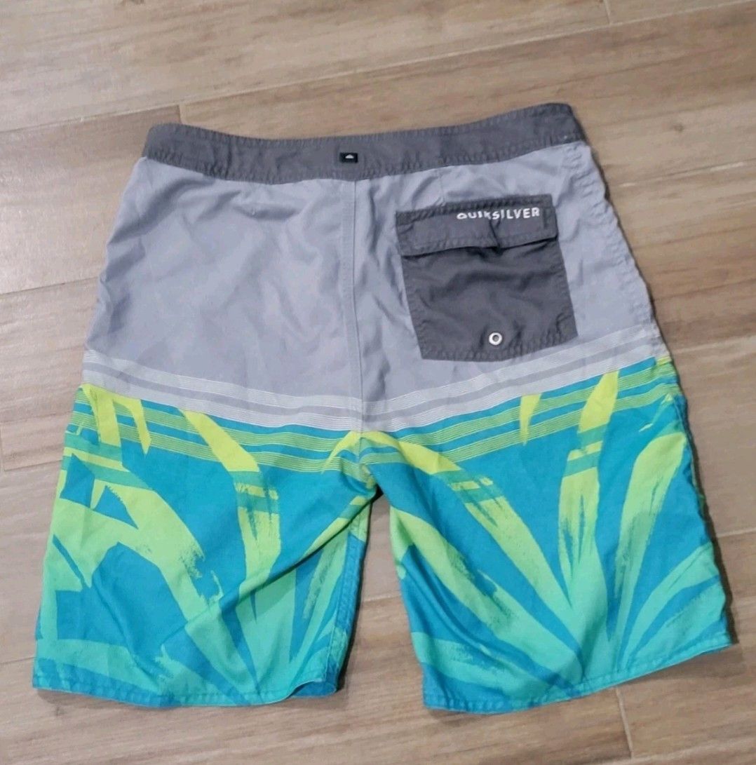 Quiksilver Quiksilver Men's Board Shorts Swim 28 EUC Size US 28 / EU 44 - 2 Thumbnail
