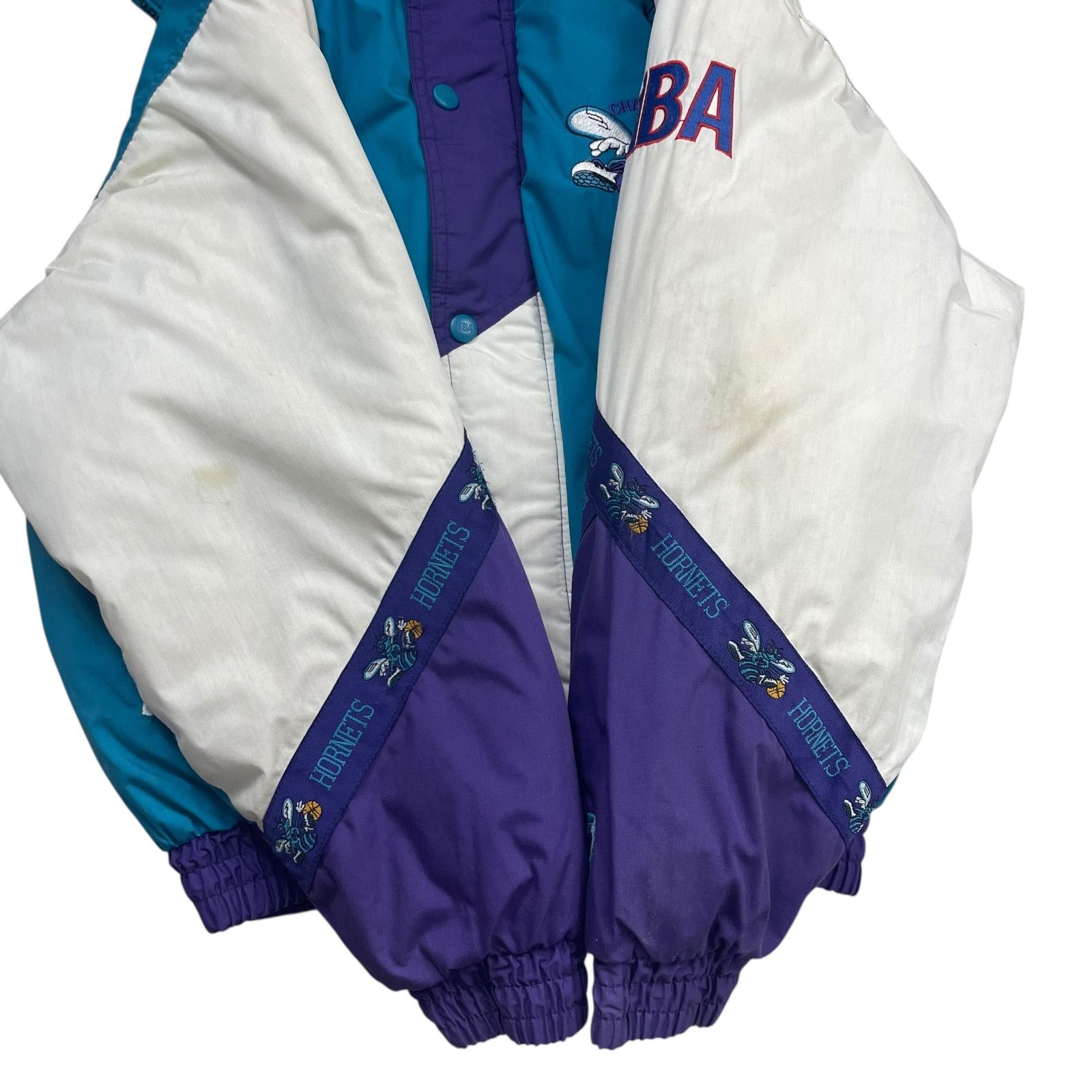 NBA × Pro Player × Vintage 90s CHARLOTTE HORNETS PRO PLAYER PUFFER JACKET HOODIE Size XL / US 12-14 / IT 48-50 - 10 Thumbnail