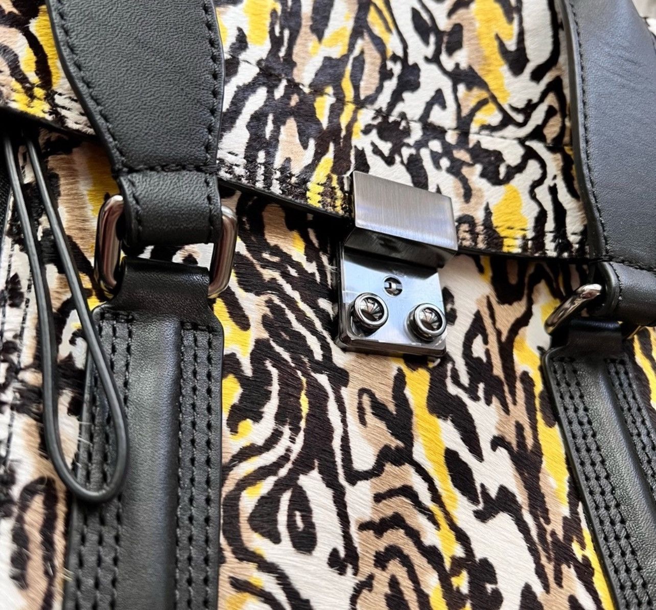 3.1 Phillip Lim 3.1 Phillip Lim Rare Pashli Medium Satchel Size ONE SIZE - 7 Thumbnail