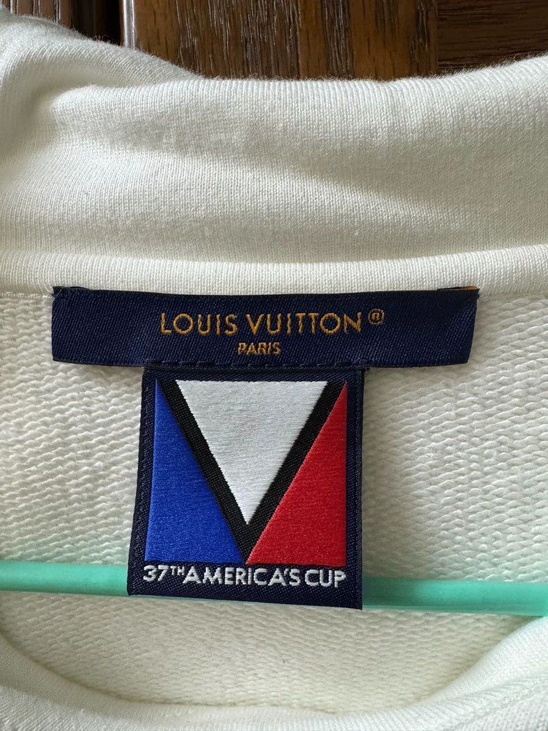 Louis Vuitton Louis Vuitton 2024 Co-Branded Drawstring Rubber Label Hoodi Size US S / EU 44-46 / 1 - 2 Thumbnail