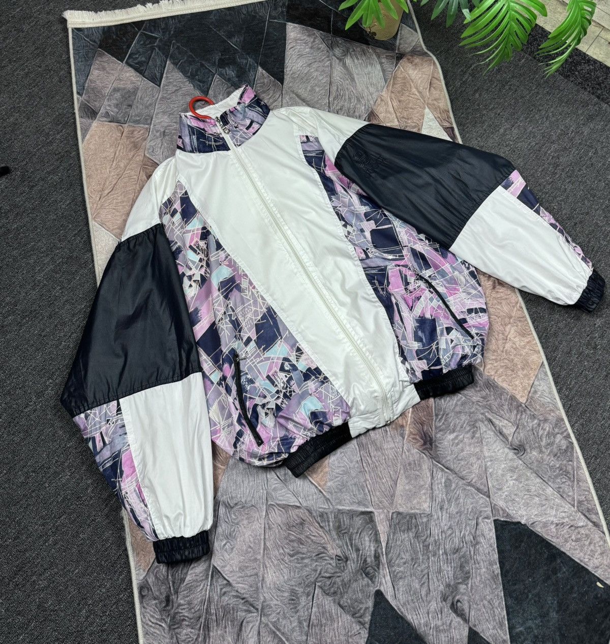 If Six Was Nine Light jacket style Gucci 90s Archive Vintage size L Size US L / EU 52-54 / 3 - 3 Thumbnail
