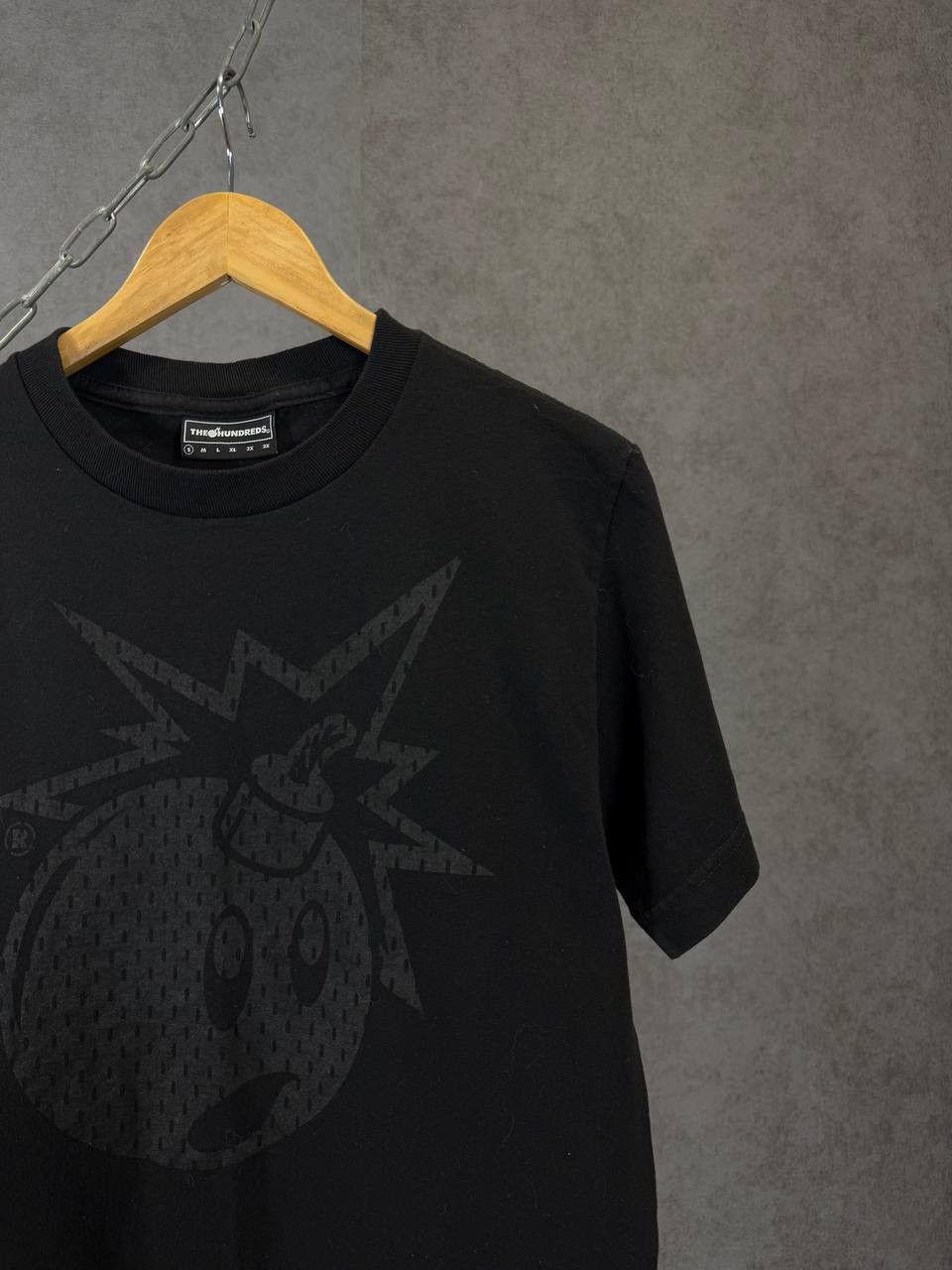 Designer × The Hundreds The Hundreds designer big logo tee Size US XS / EU 42 / 0 - 2 Thumbnail