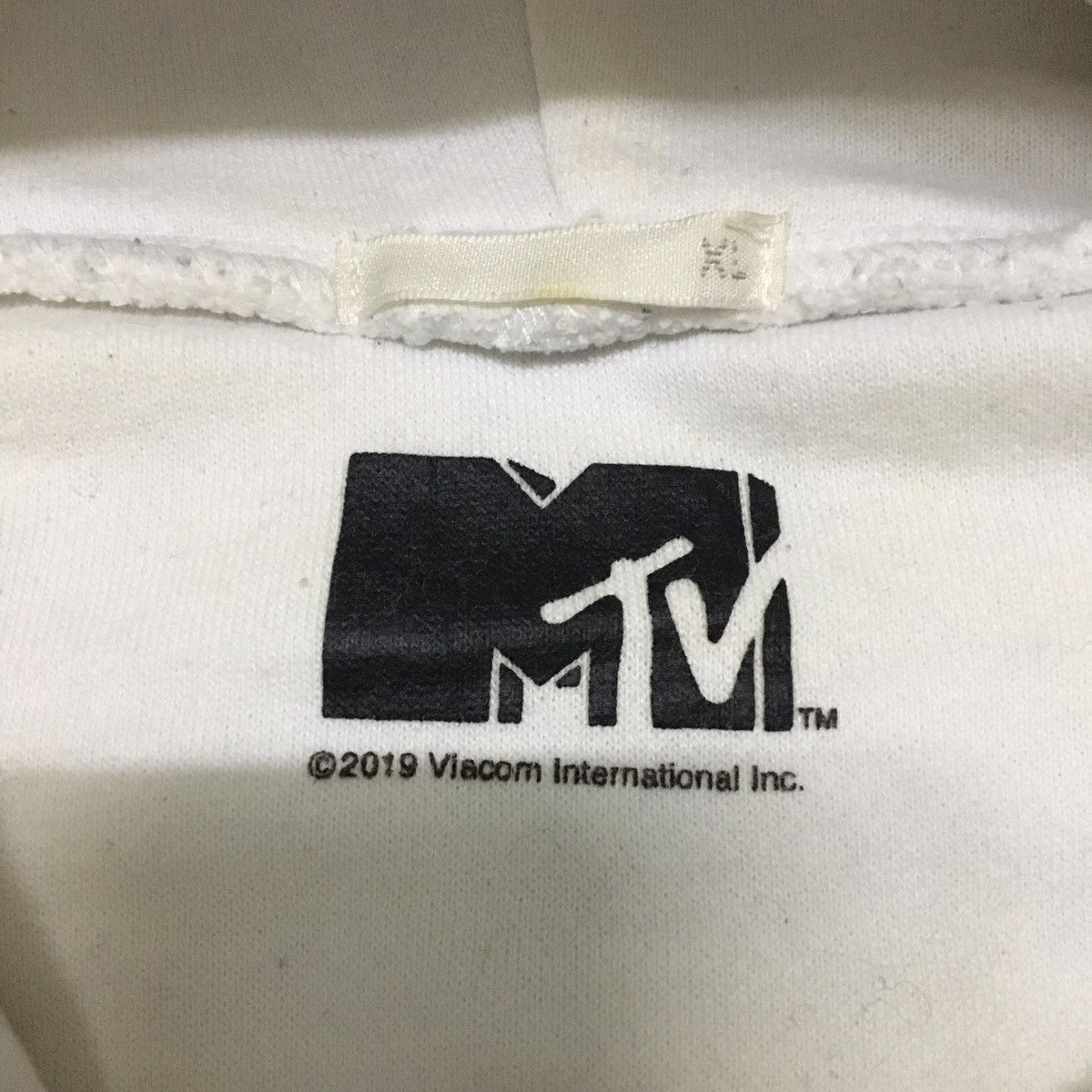 GU × Japanese Brand MTV Television BigLogo Hoodie Size US L / EU 52-54 / 3 - 7 Thumbnail