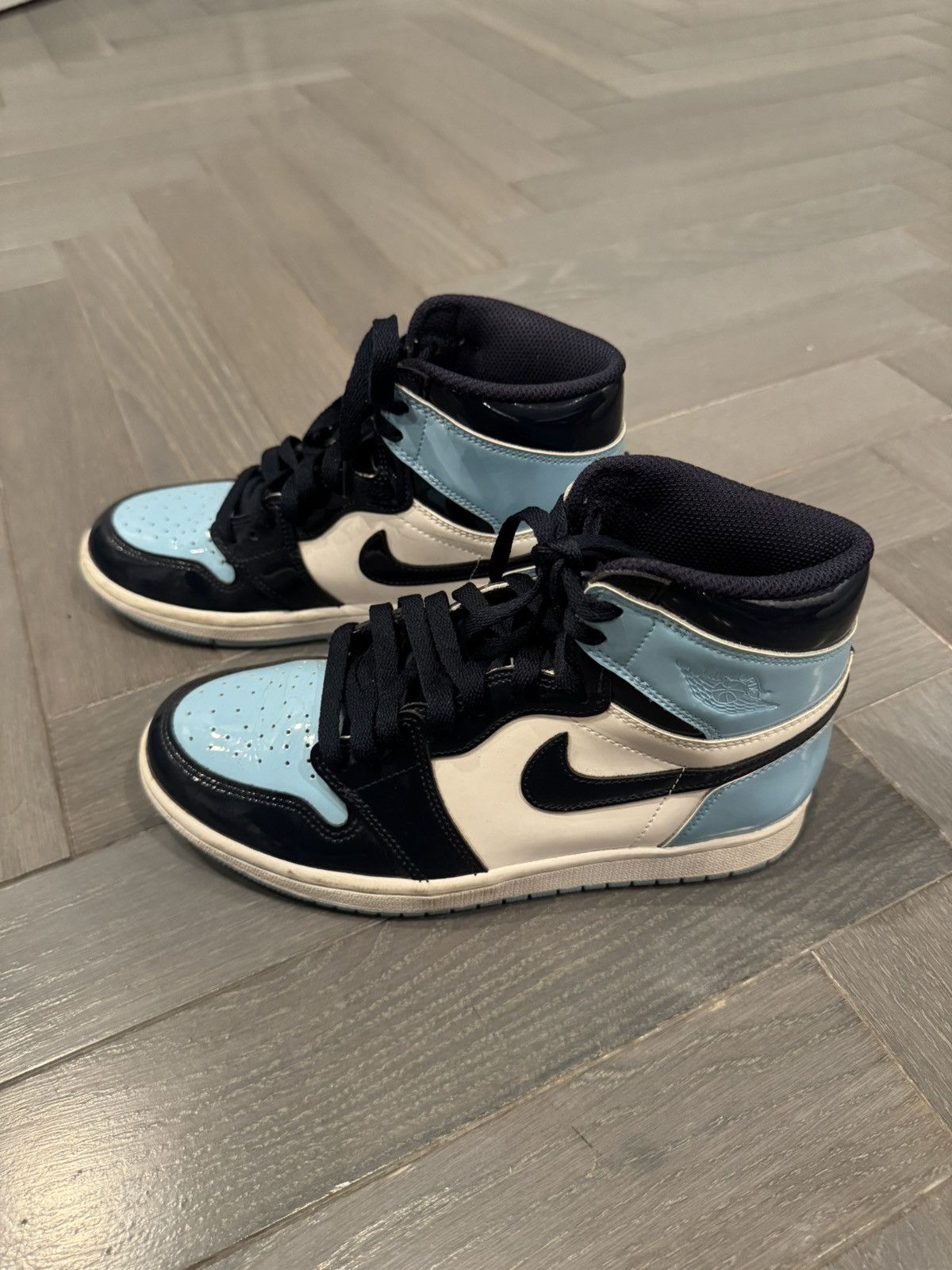 Nike Women’s Air Jordan 1 Retro High OG Blue Chill Size US 7 / IT 37 - 4 Thumbnail