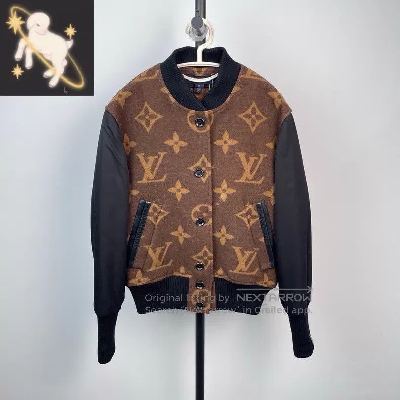 Louis Vuitton Louis Vuitton Brown large logo contrast wool parquet bombe Size XS / US 0-2 / IT 36-38 - 1 Thumbnail