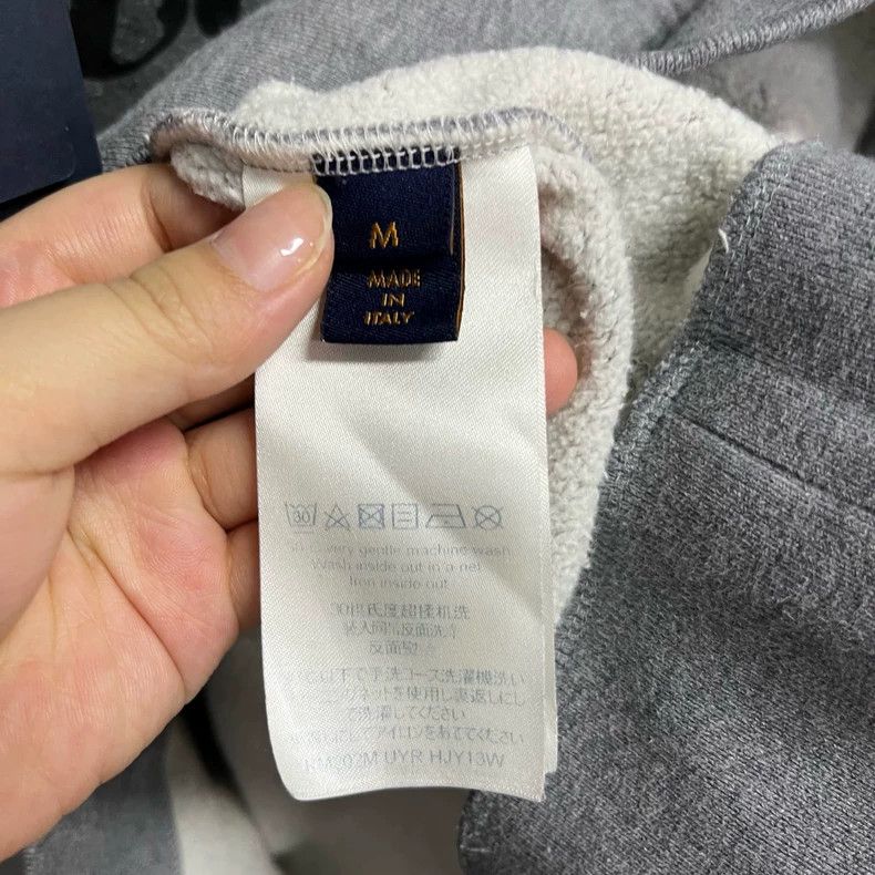 Louis Vuitton Louis Vuitton Co-branded casual pullover sweatshirt Size US M / EU 48-50 / 2 - 4 Thumbnail