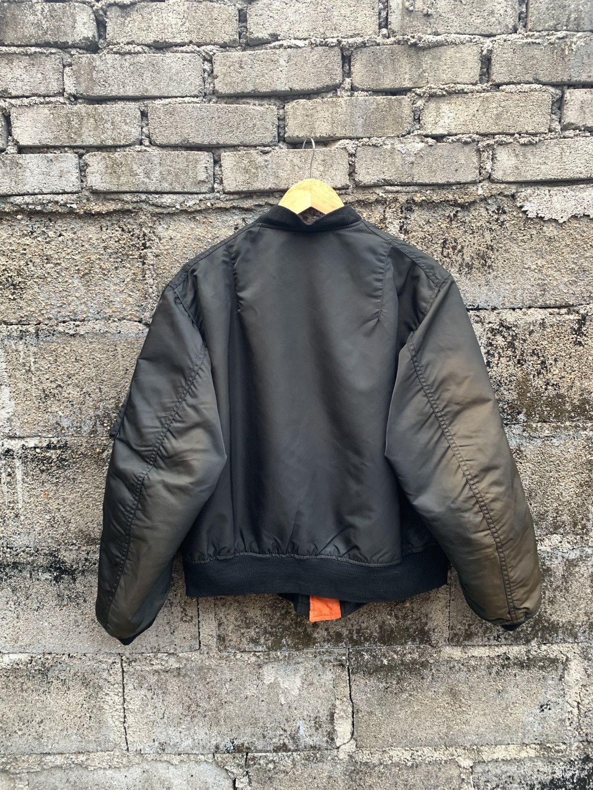 Alpha Industries 🔥SendOffer🔥Vintage Alpha Industries Bomber Jacket Size US L / EU 52-54 / 3 - 11 Thumbnail