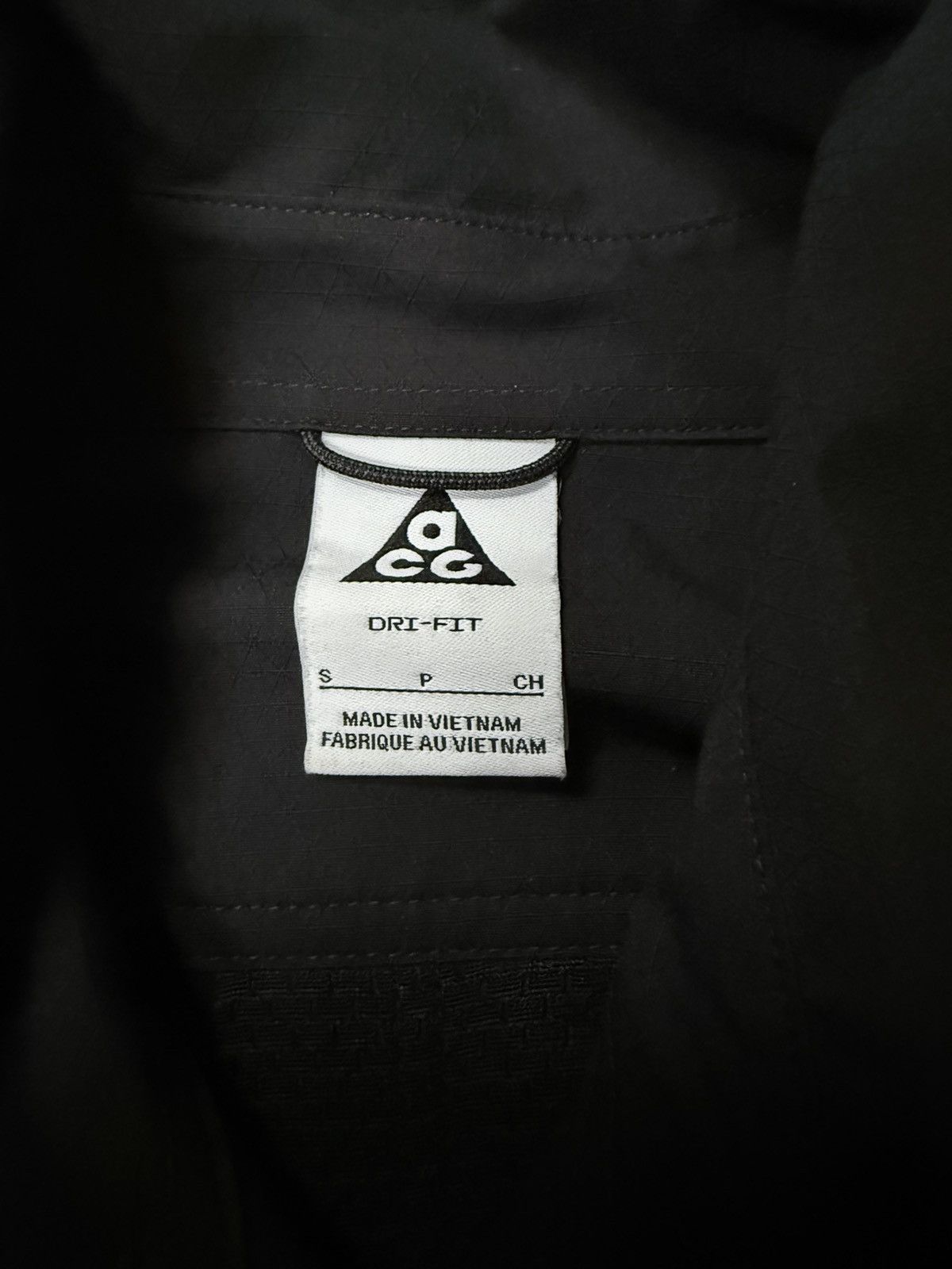 Nike ACG Nike Acg black devastation trail shirt size S Size US S / EU 44-46 / 1 - 7 Thumbnail