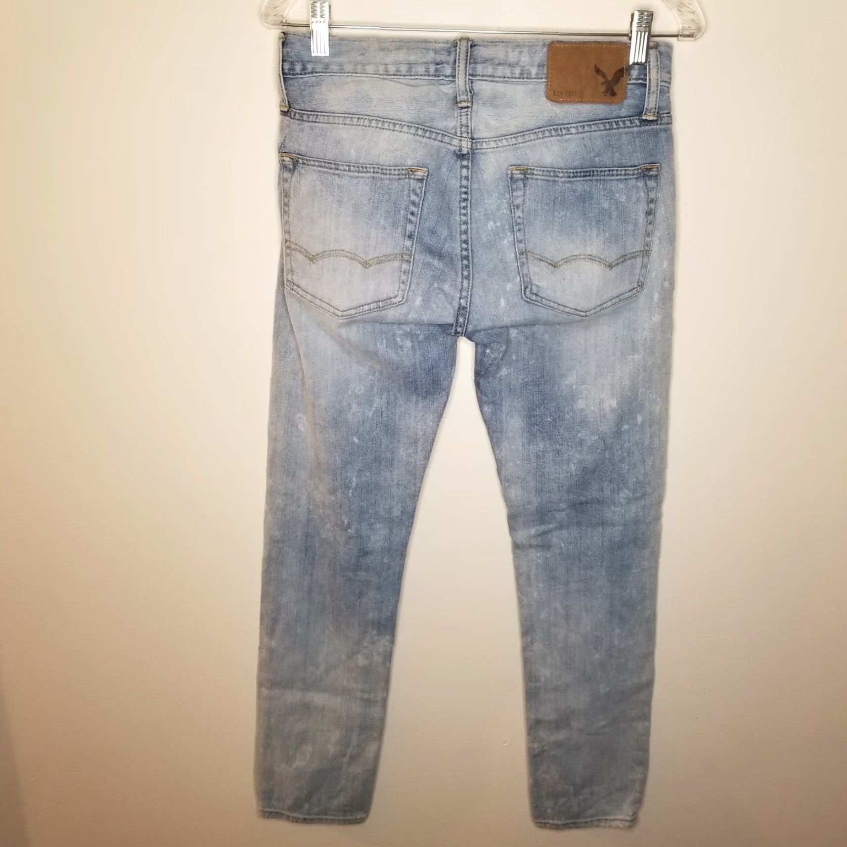 American Eagle Outfitters American Eagle Outfitters Jeans Women's Skinny Distressed Acid Wash Light Blue 28/30 Womens Size 28" / US 6 / IT 42 - 6 Thumbnail