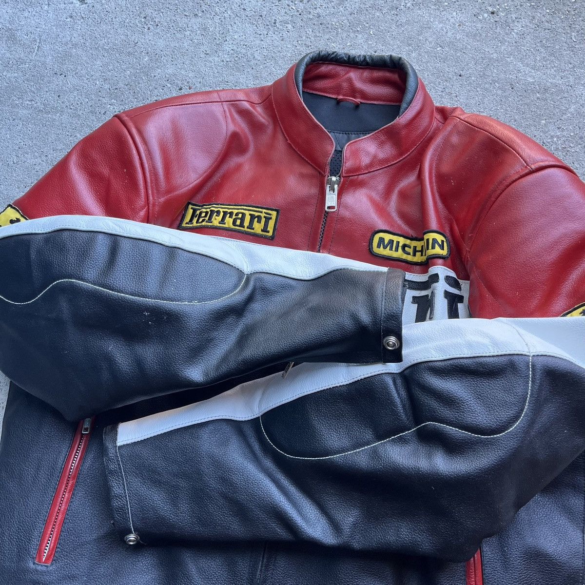 Ferrari × Vintage Ferrari F1 Racing leather Jacket red/black Leather jacket Size US M / EU 48-50 / 2 - 5 Thumbnail