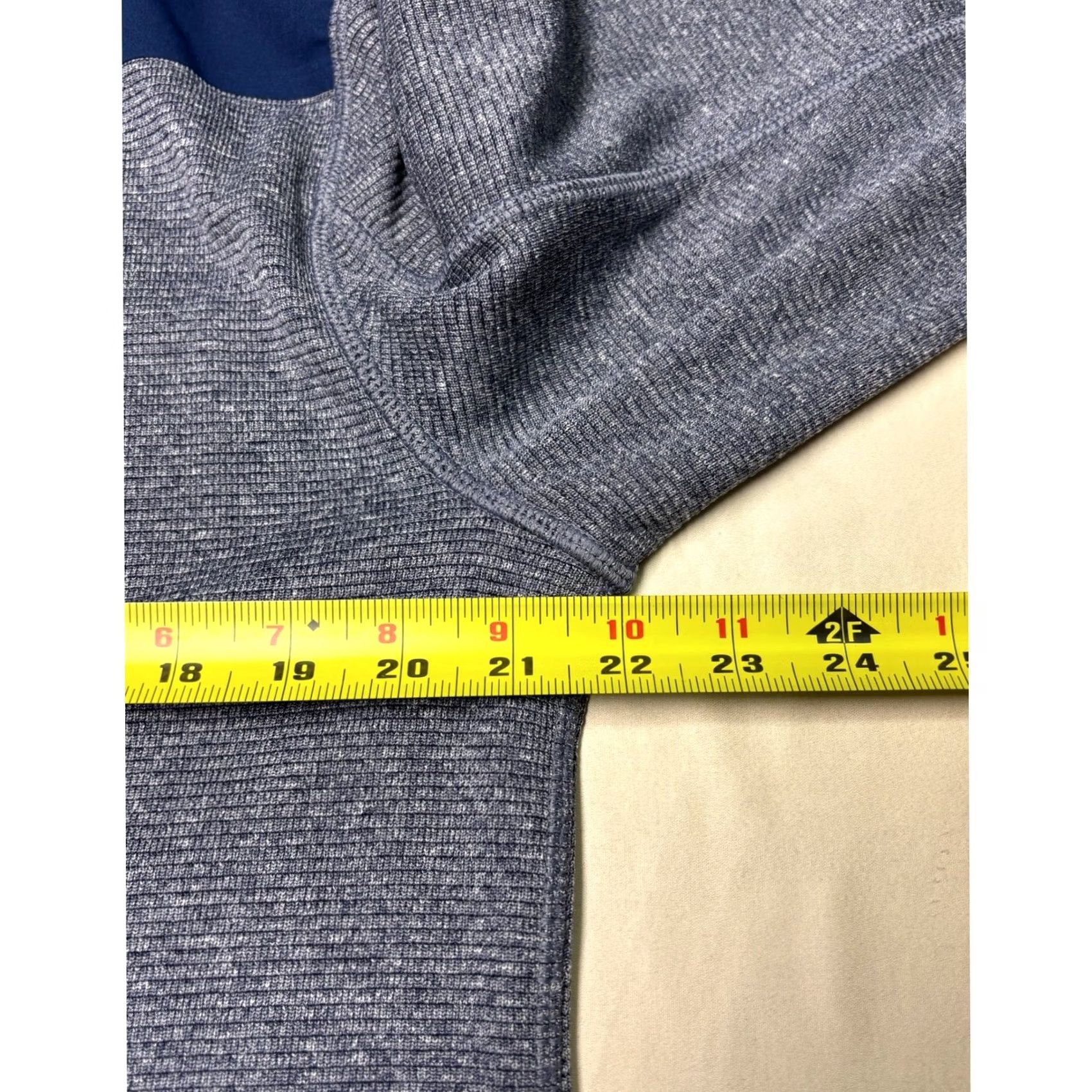 Vineyard Vines Vineyard Vines Performance Mens M Blue Heathered Quarter Zip Pullover Jacket Size US M / EU 48-50 / 2 - 7 Thumbnail